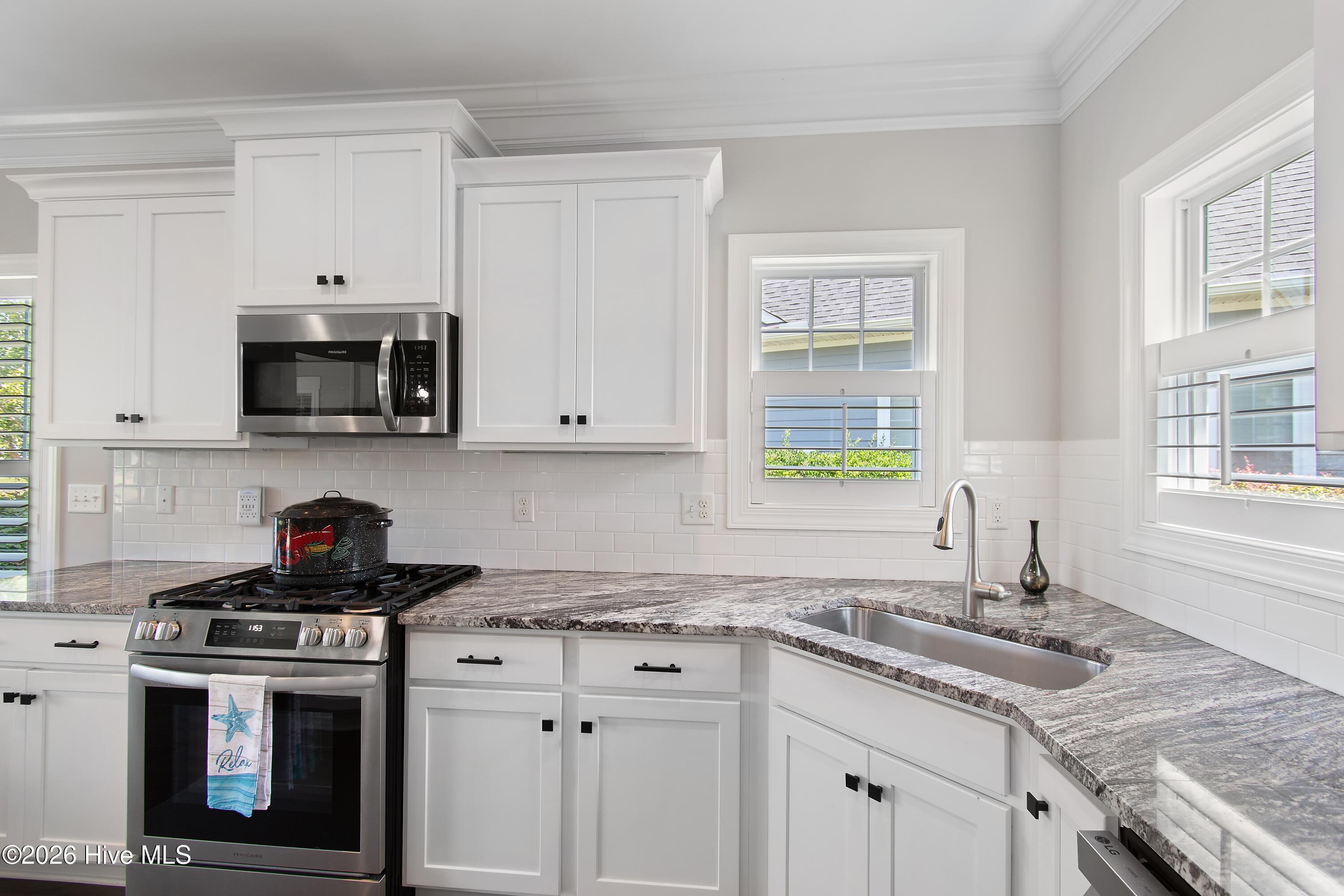 4269 Dunwoody Circle Property Photo 18