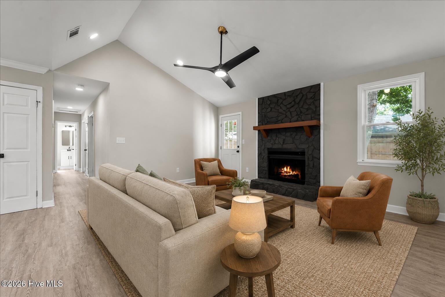 1894 Neptune Drive Property Photo 5