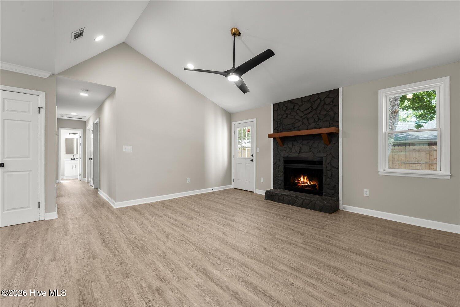 1894 Neptune Drive Property Photo 6