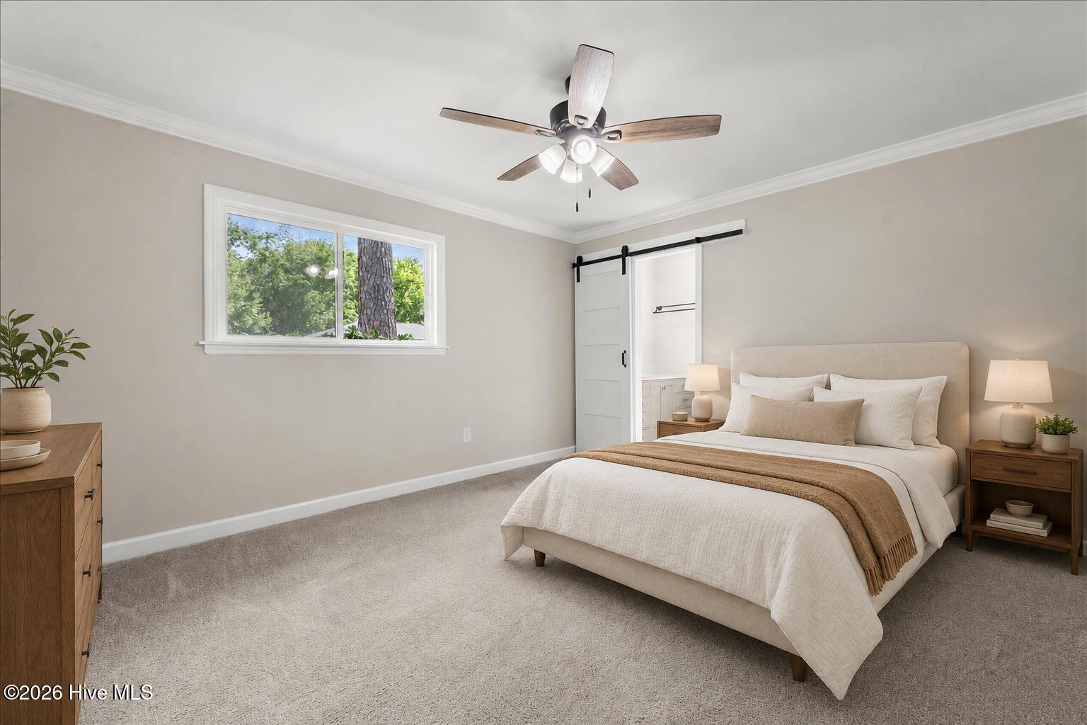 1894 Neptune Drive Property Photo 9