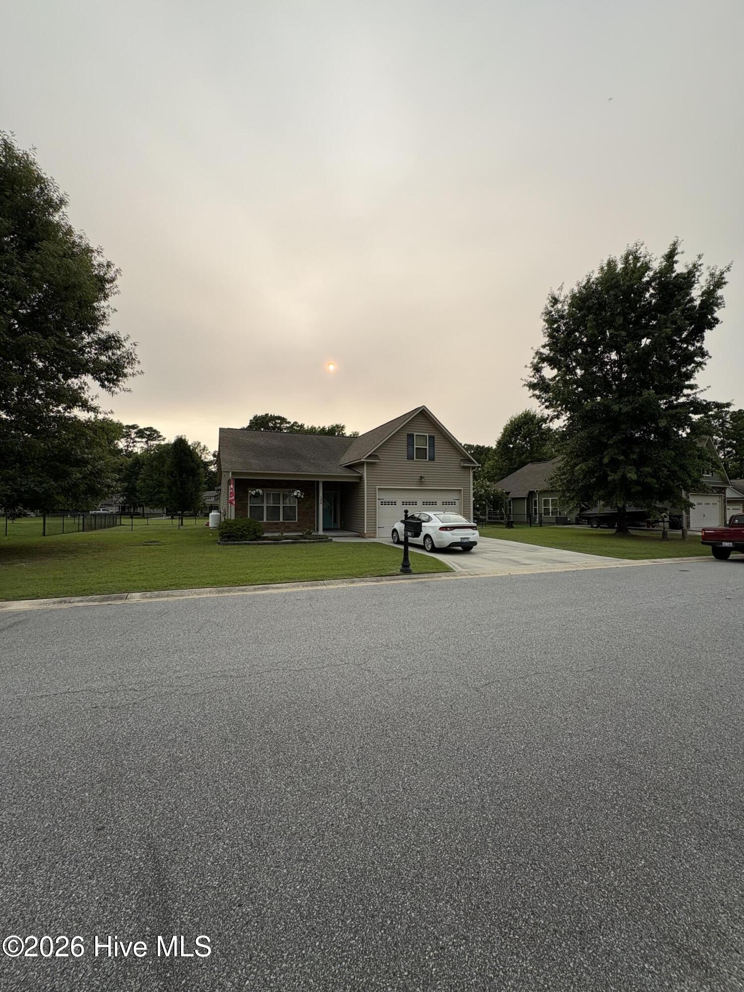 135 Dean Drive Property Photo 4