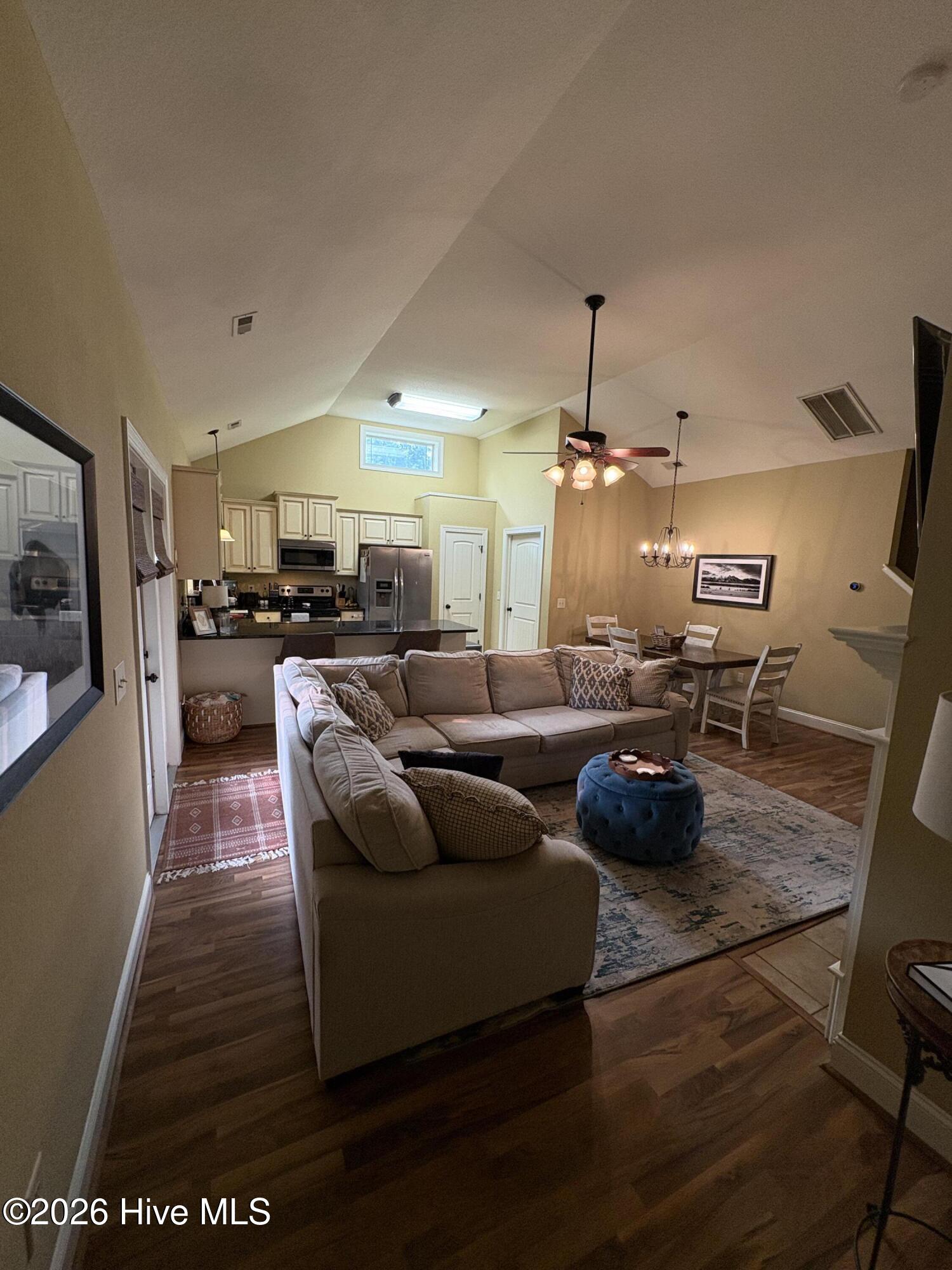 135 Dean Drive Property Photo 12