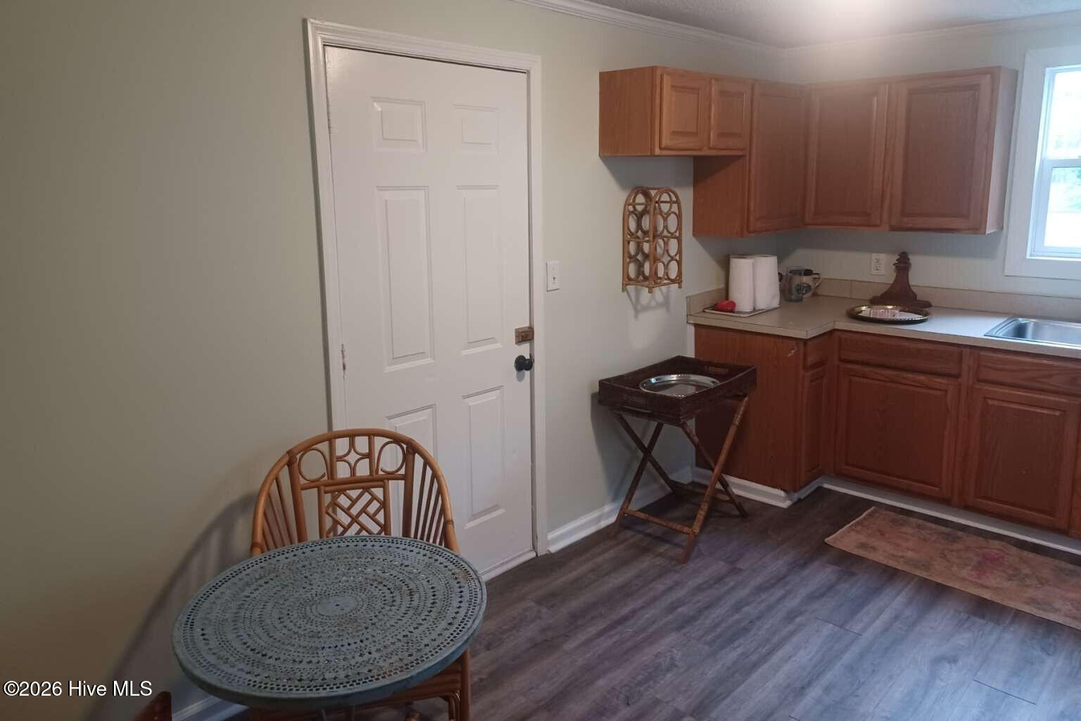 855 Pasteur Street Property Photo 16