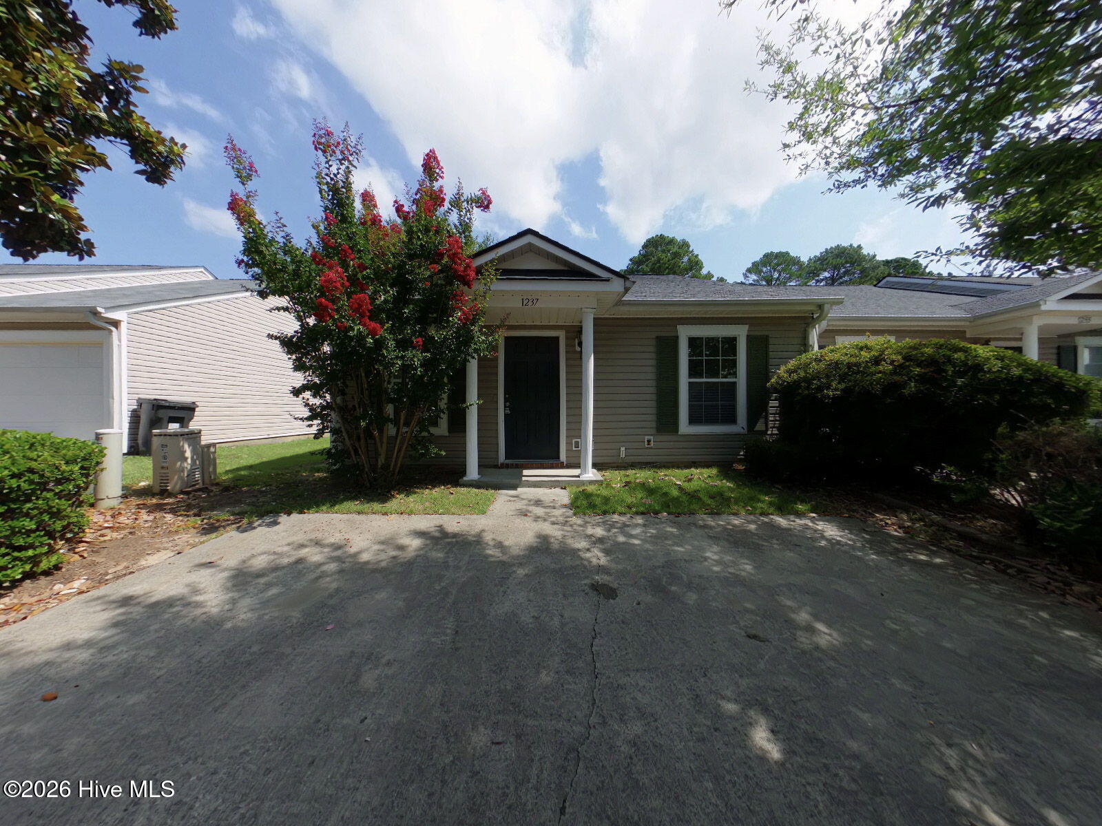 1237 Long Point Drive Property Photo 1
