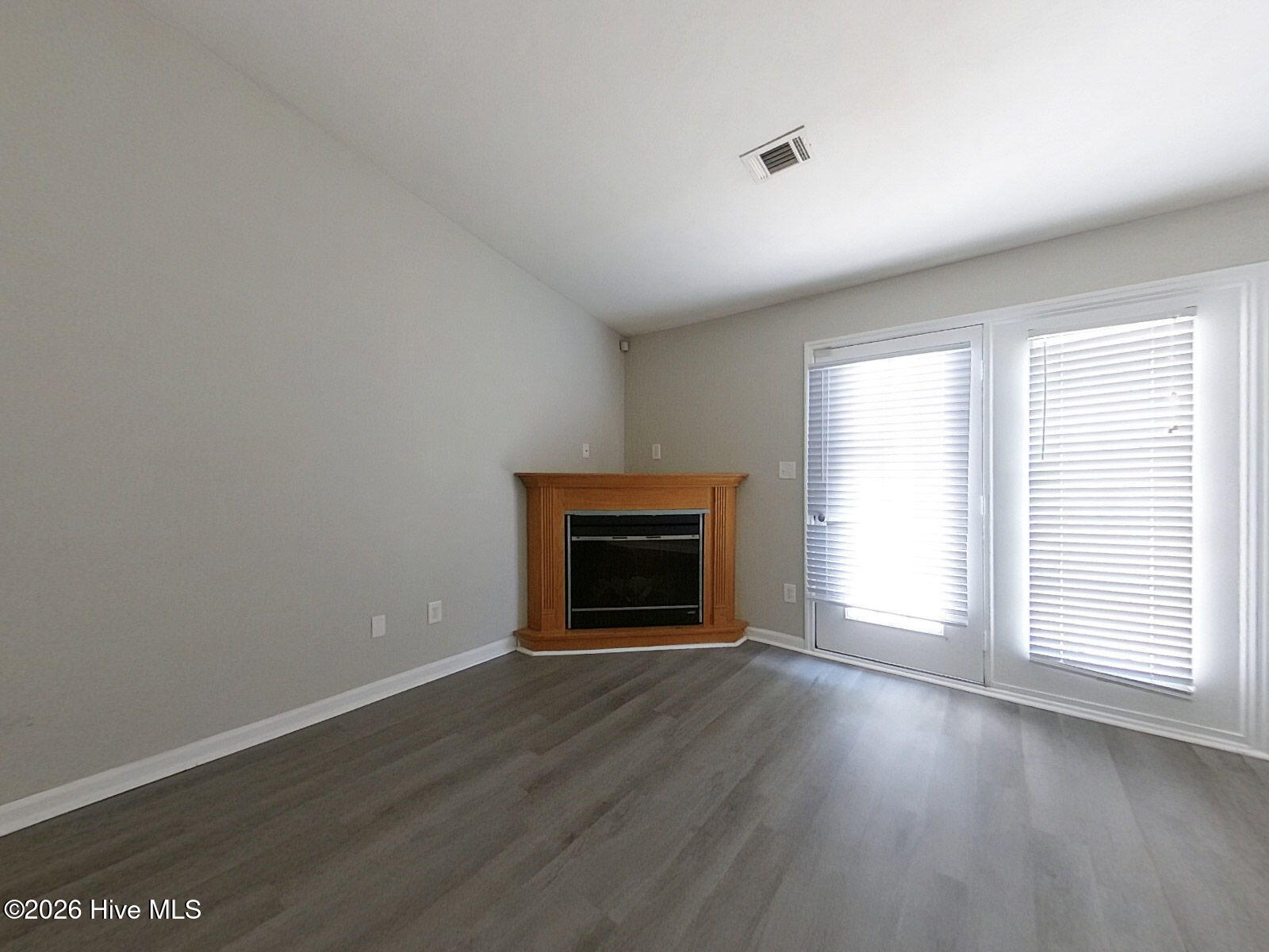 1237 Long Point Drive Property Photo 6
