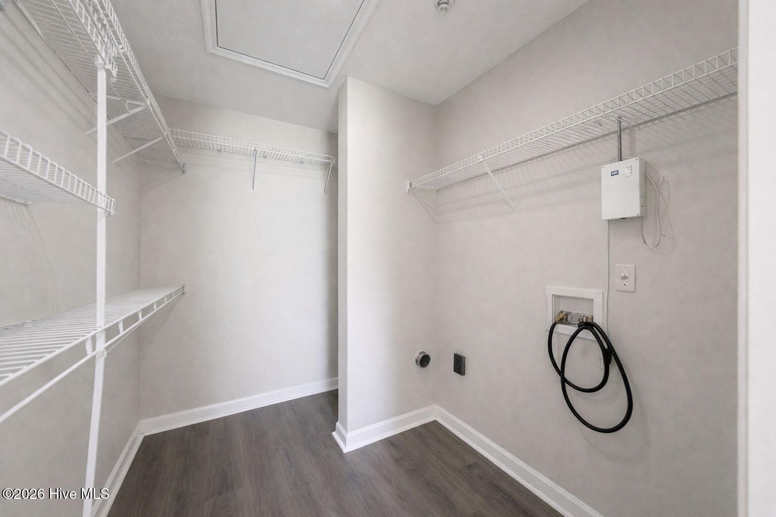 1237 Long Point Drive Property Photo 11
