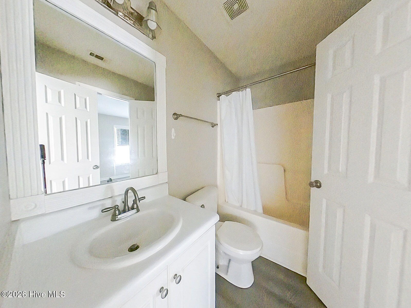 1237 Long Point Drive Property Photo 14