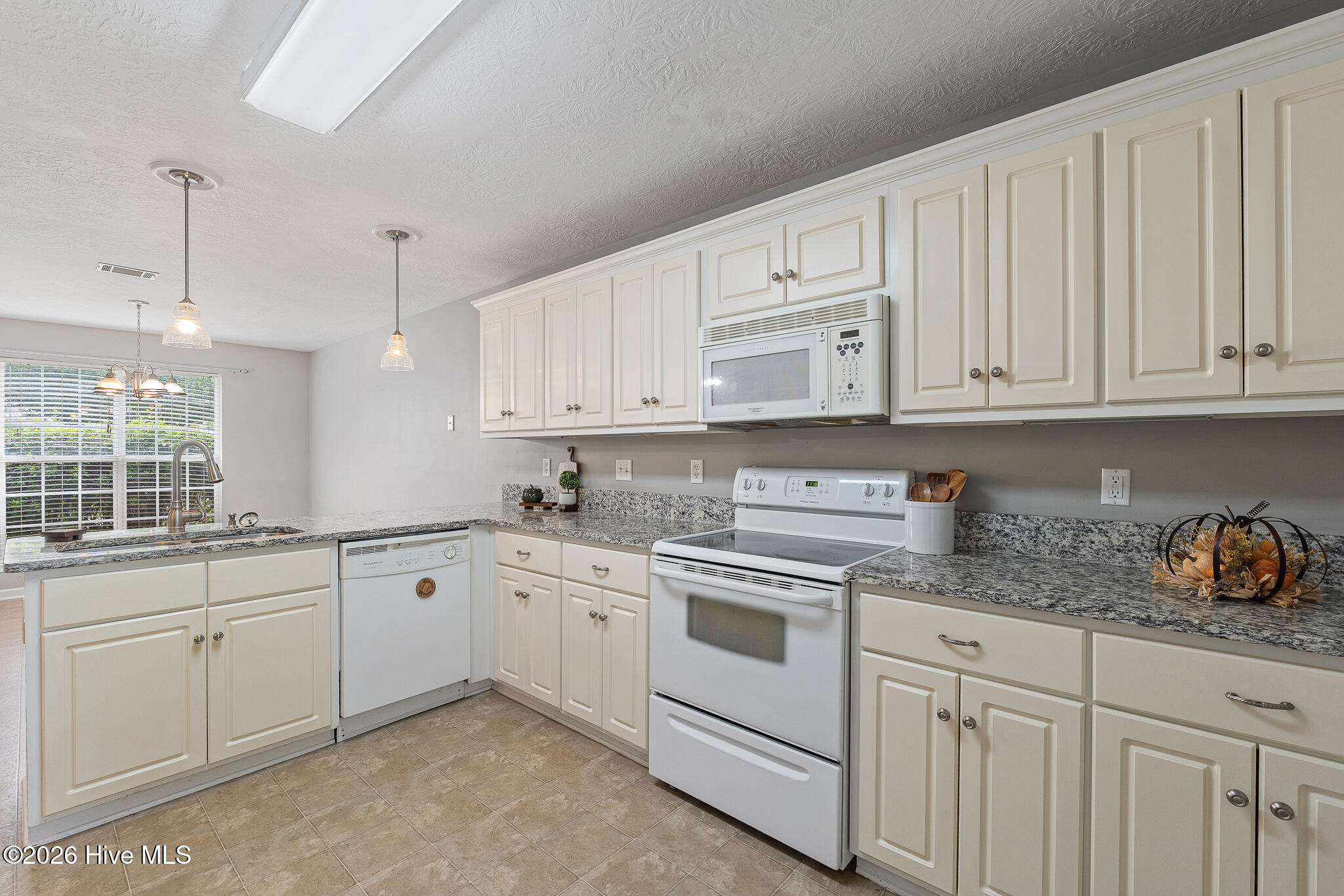 158 Oakland Drive Property Photo 9