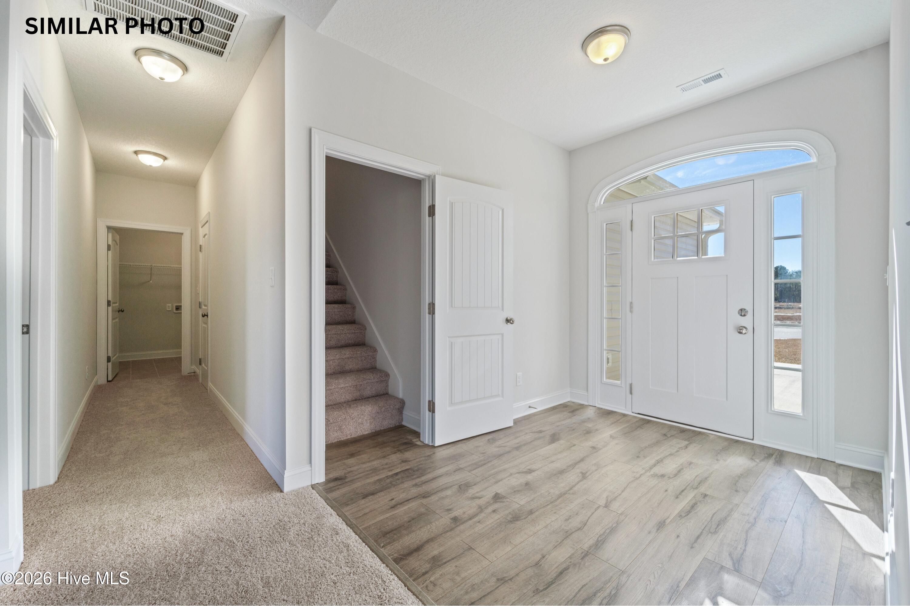 202 Windsor Run Boulevard Property Photo 5