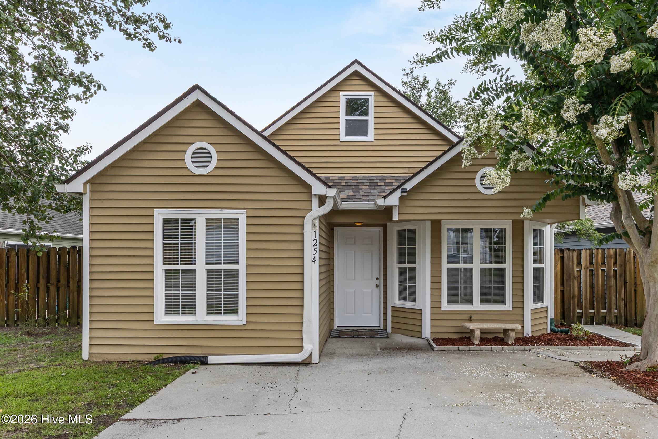 1254 Shipyard Boulevard Property Photo 1