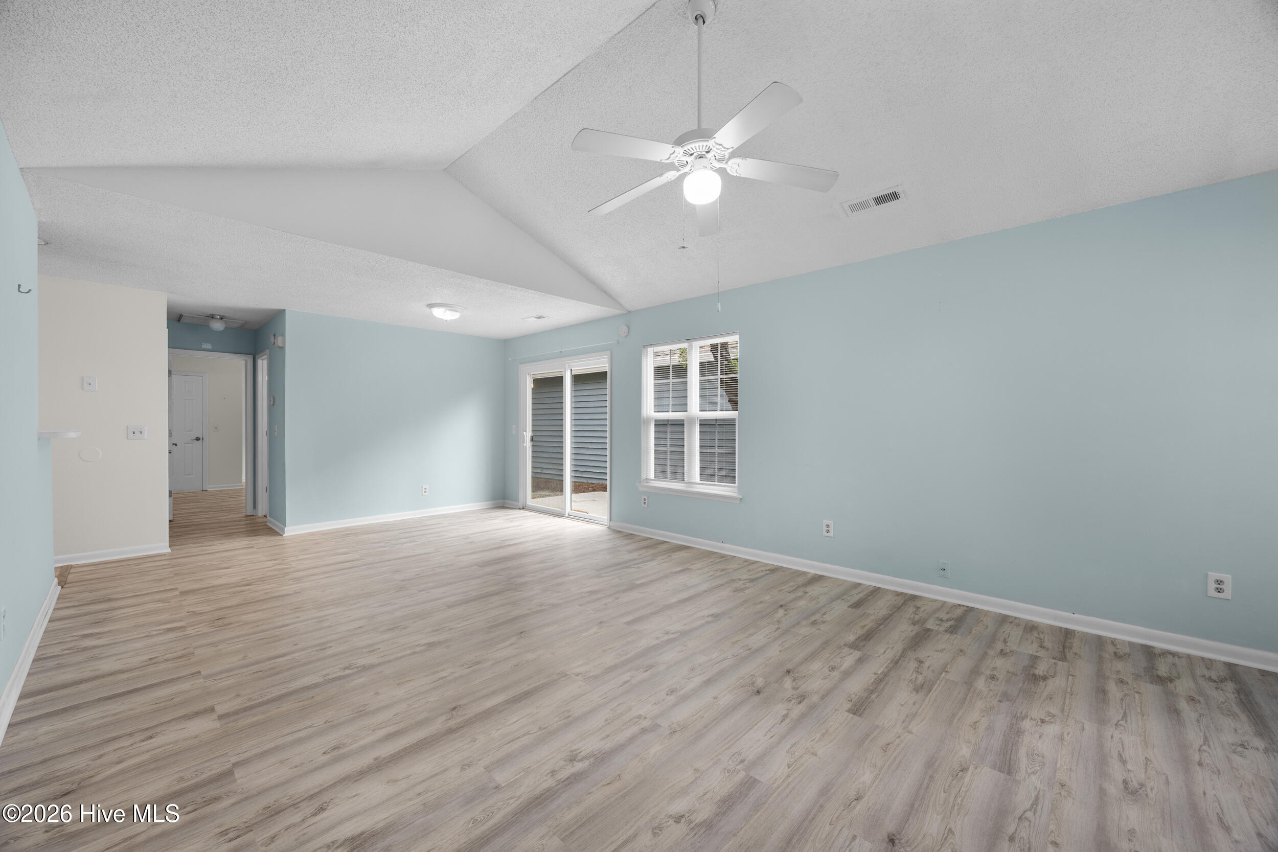 1254 Shipyard Boulevard Property Photo 4