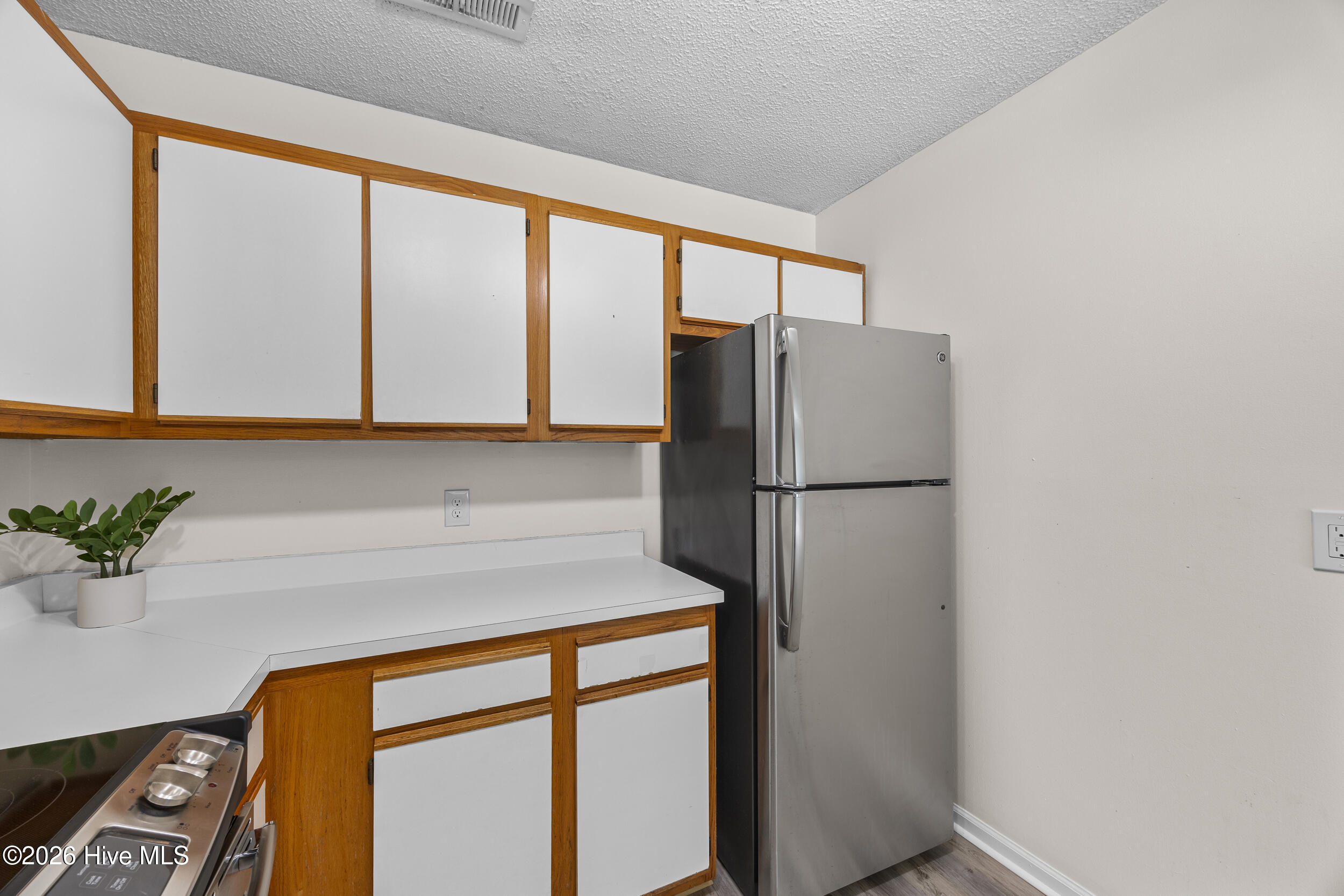 1254 Shipyard Boulevard Property Photo 6