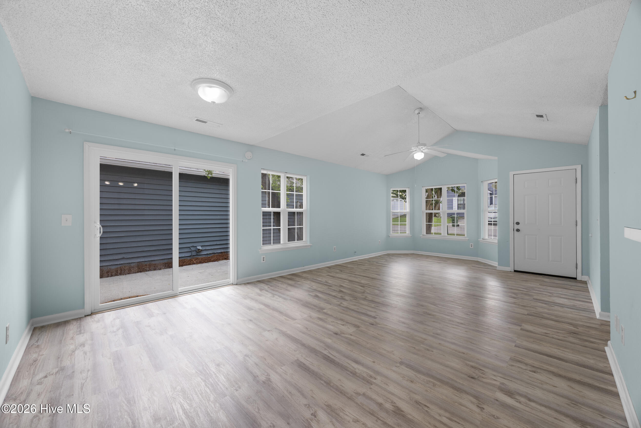 1254 Shipyard Boulevard Property Photo 9