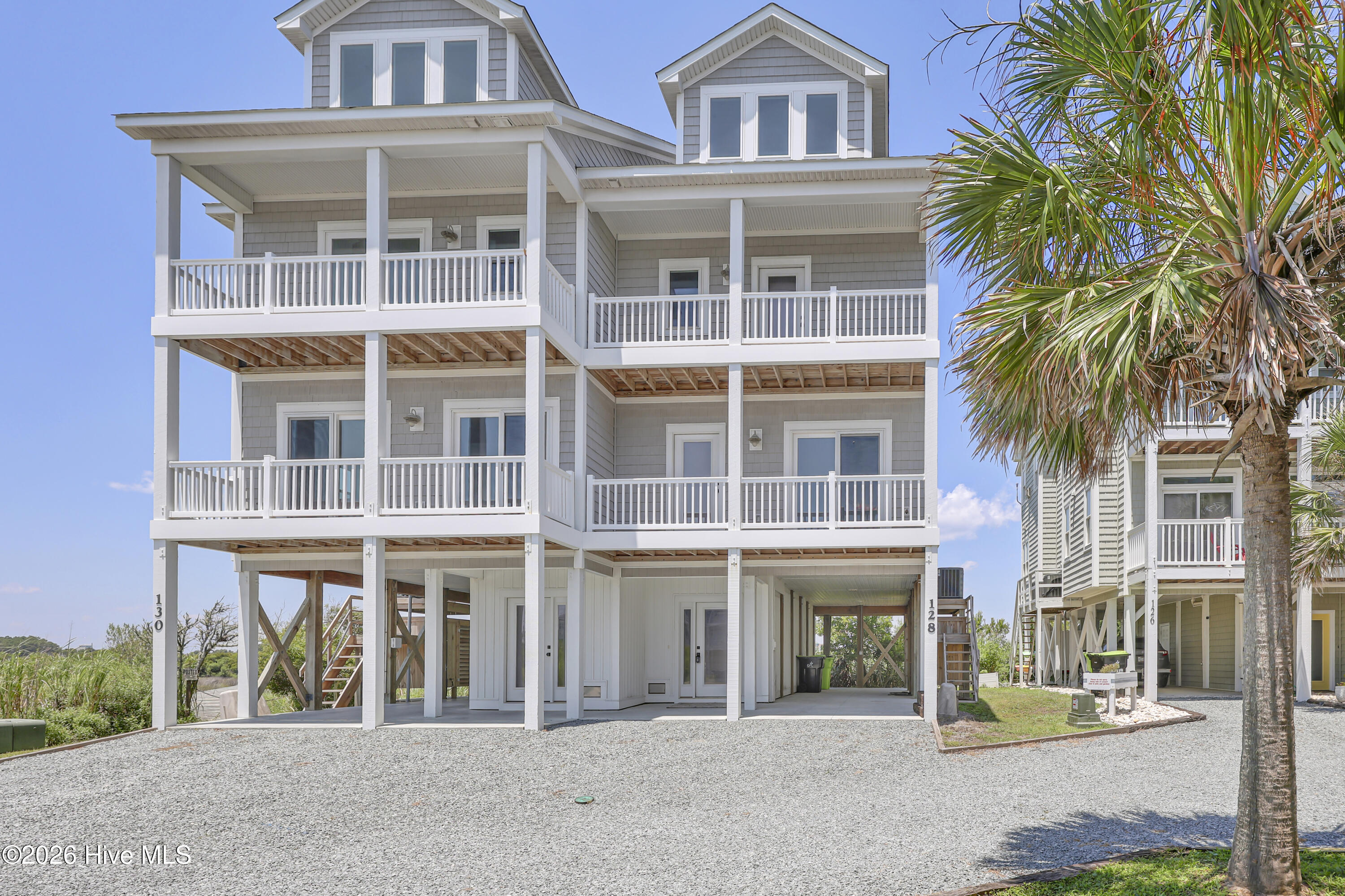 128 Sea Oaks Court Property Photo 2