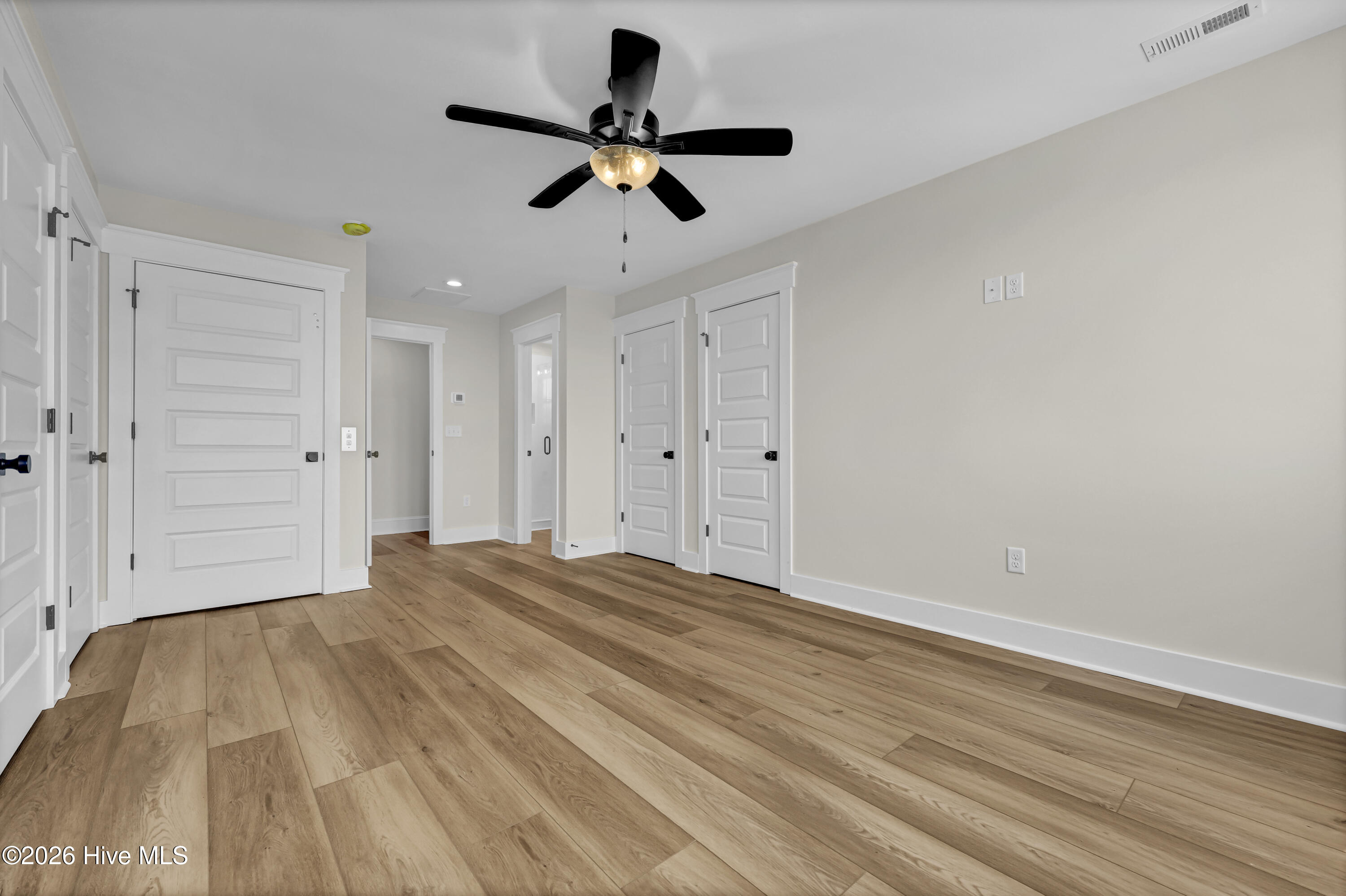 128 Sea Oaks Court Property Photo 11