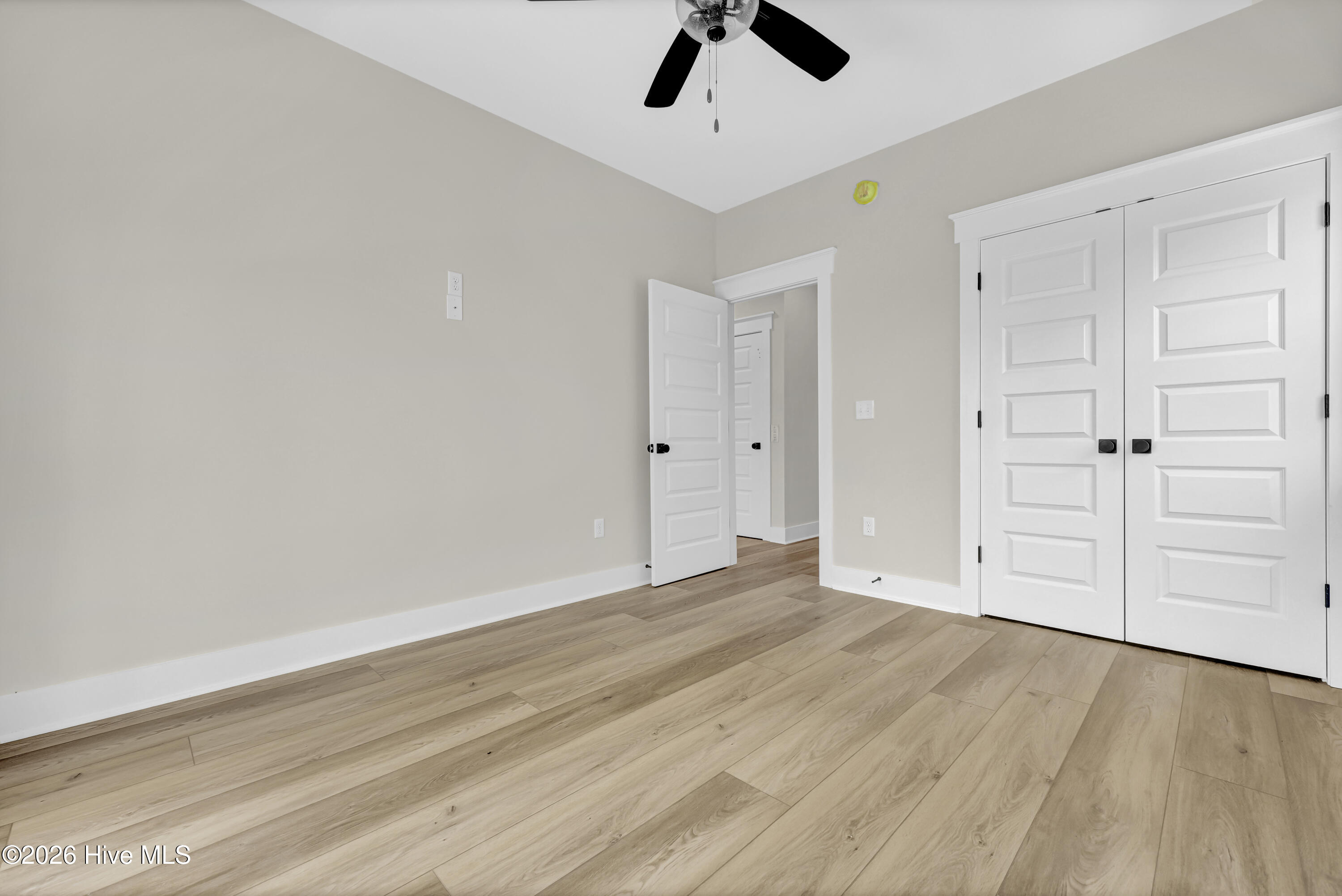 128 Sea Oaks Court Property Photo 16