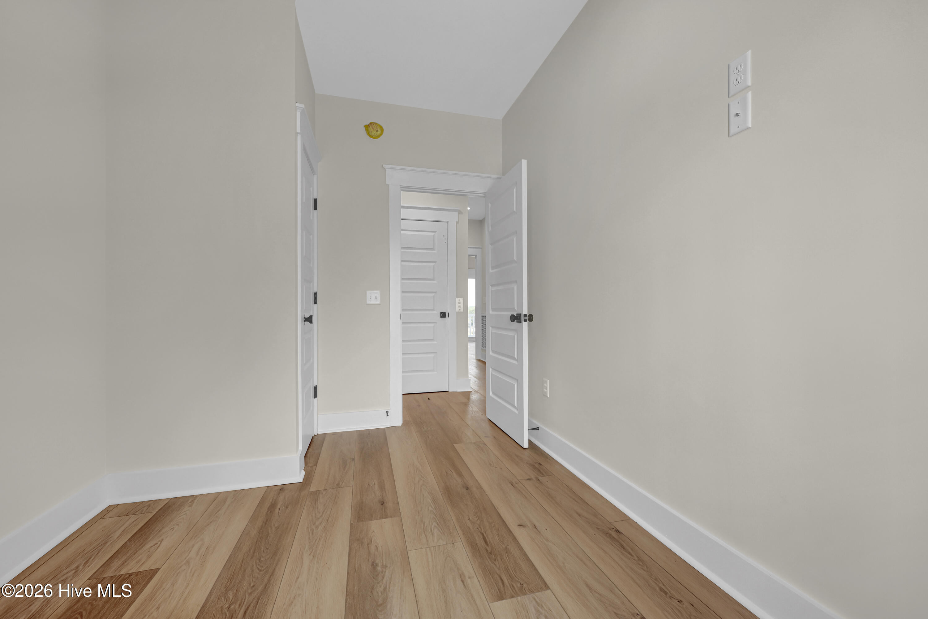 128 Sea Oaks Court Property Photo 17