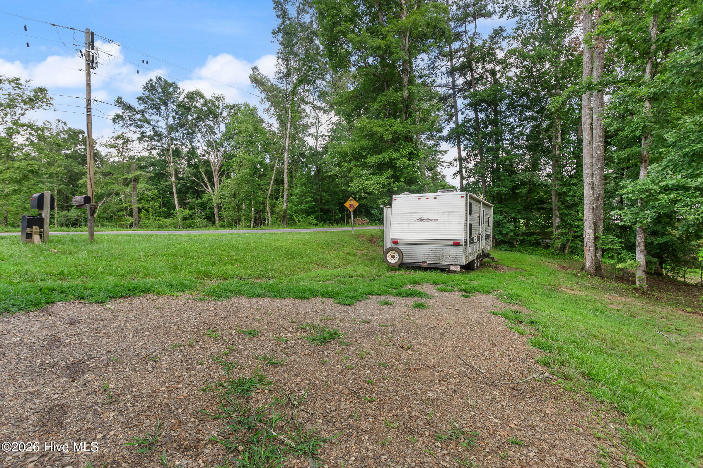 125 Gold Branch Road Property Photo 4
