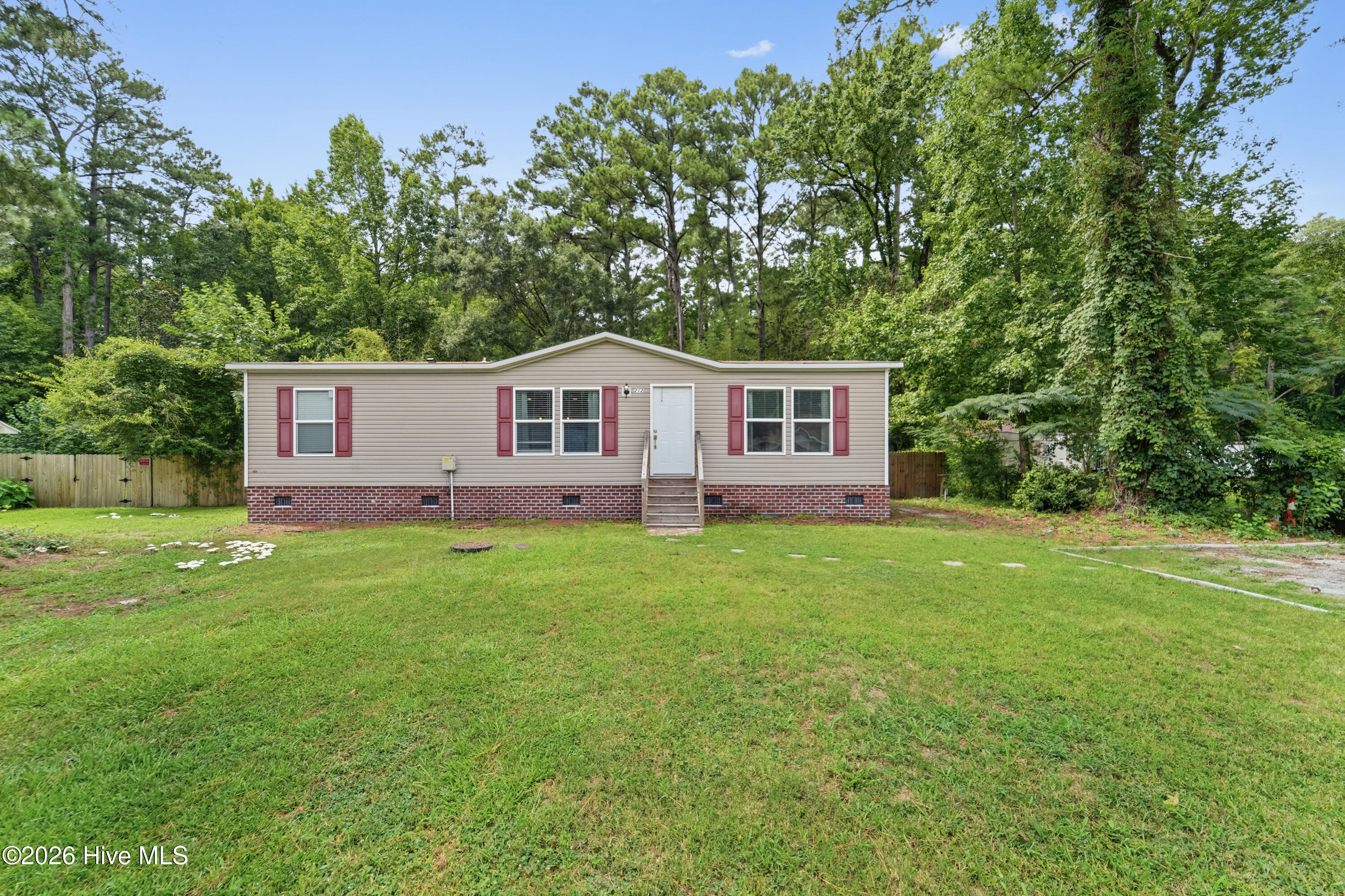 212 Selover Avenue Property Photo 1