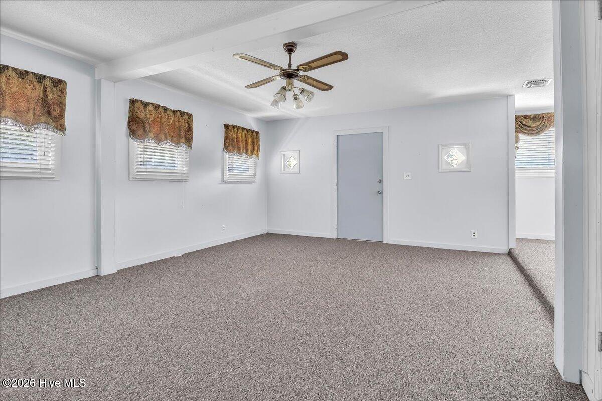 170 Loop Road Property Photo 10