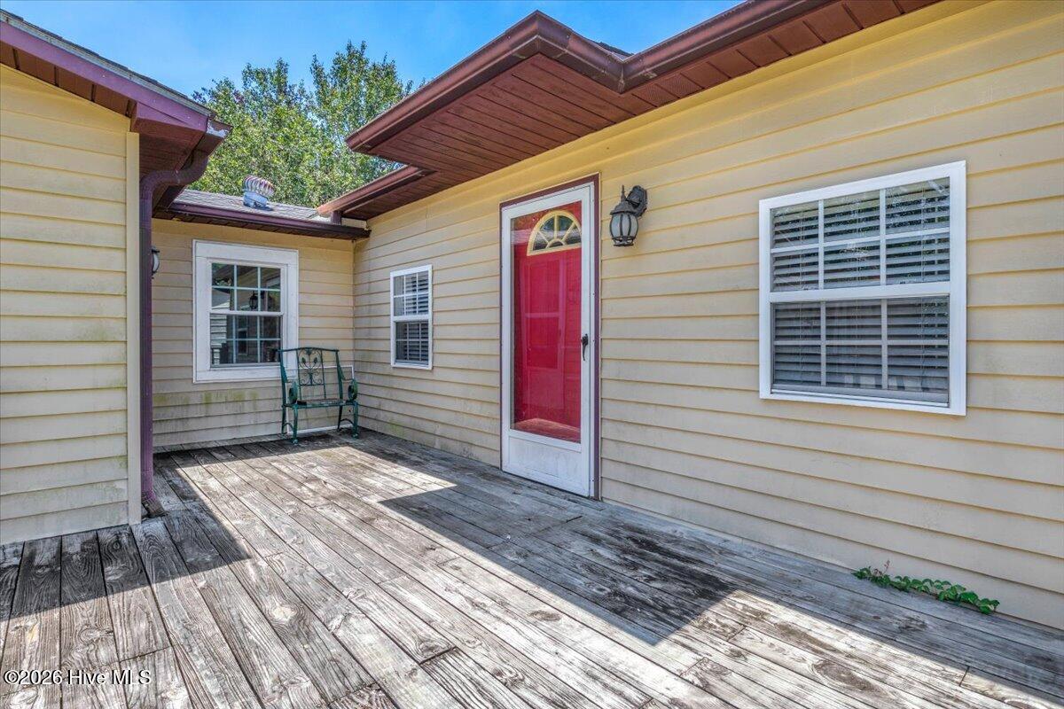 170 Loop Road Property Photo 35