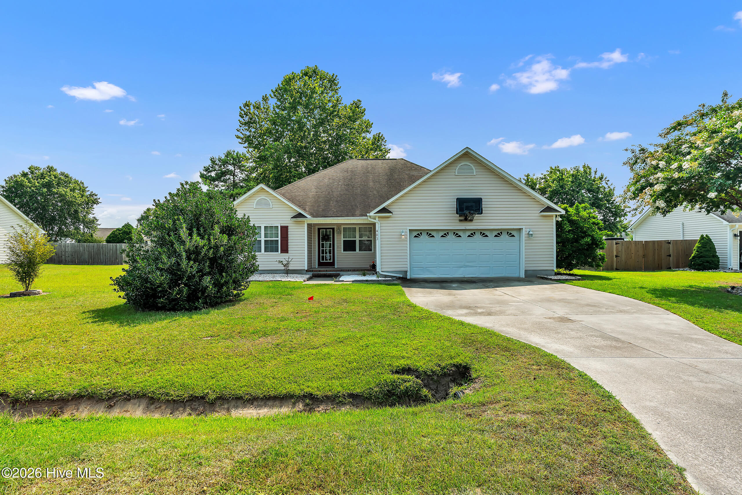 403 Arabian Lane Property Photo 4