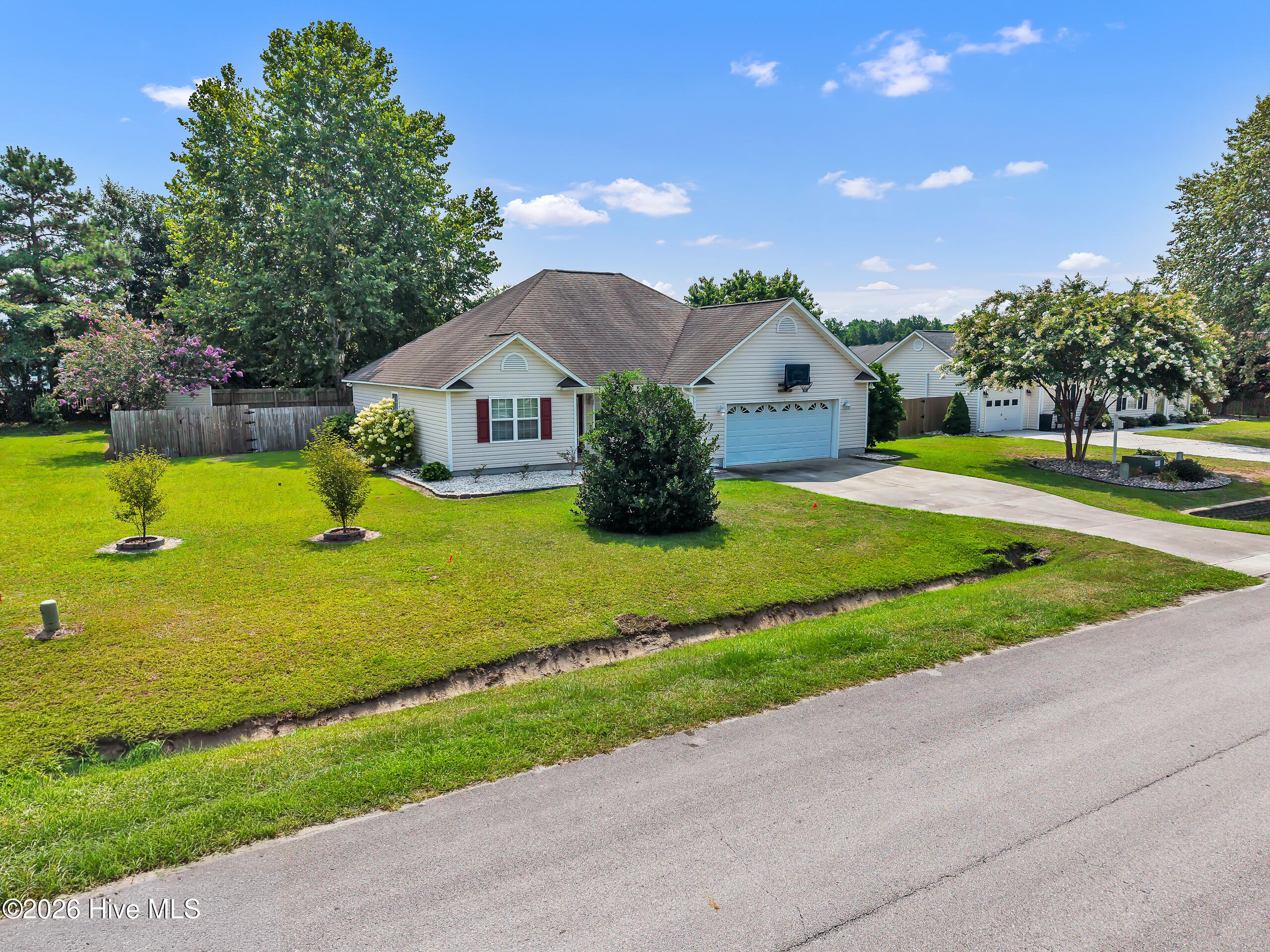 403 Arabian Lane Property Photo 7