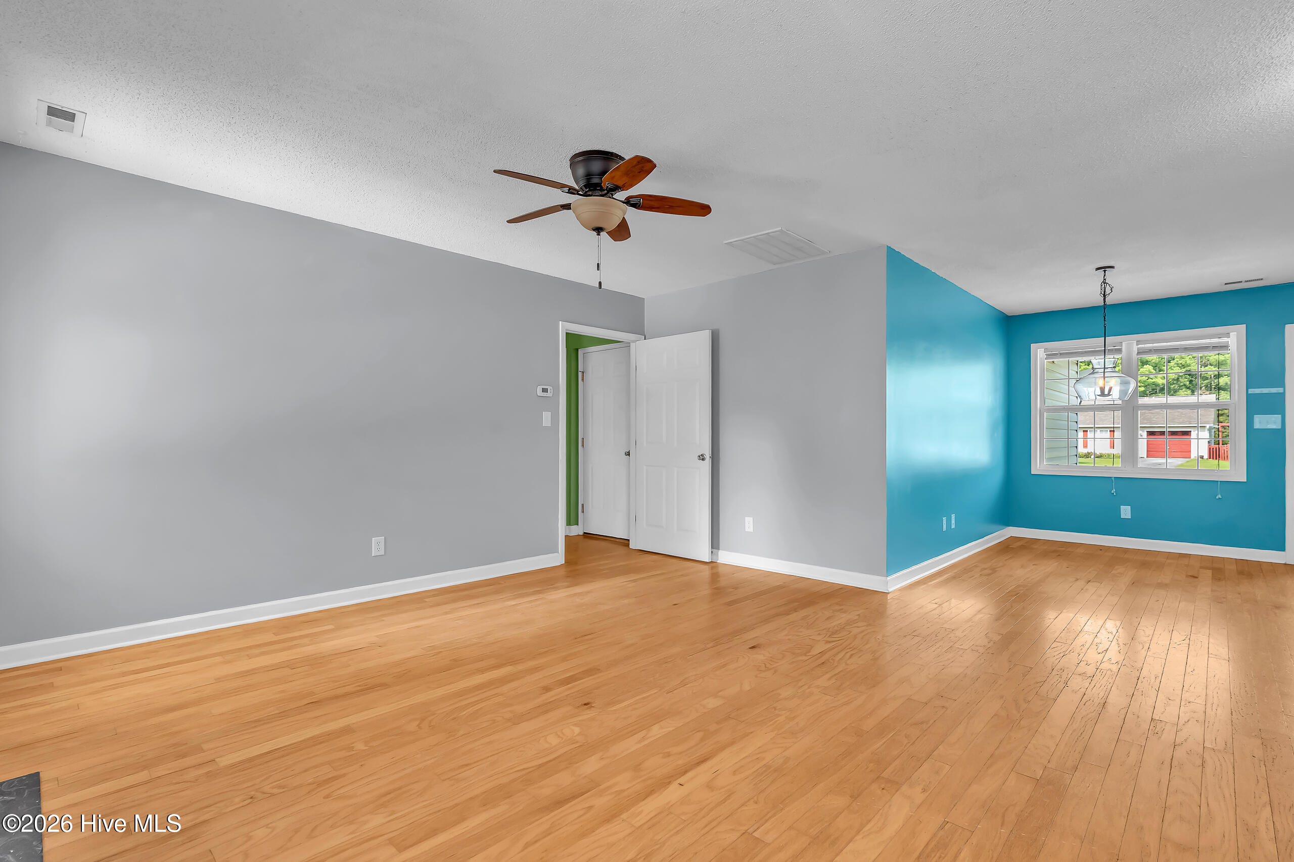 403 Arabian Lane Property Photo 13