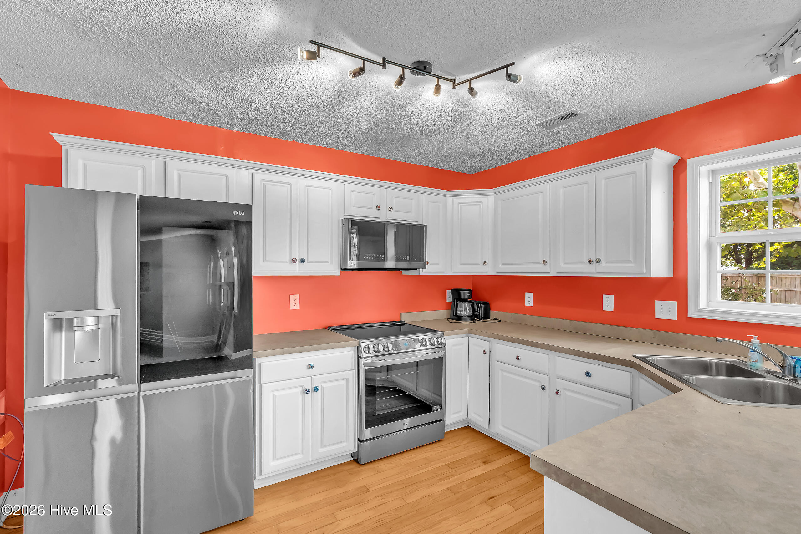 403 Arabian Lane Property Photo 23