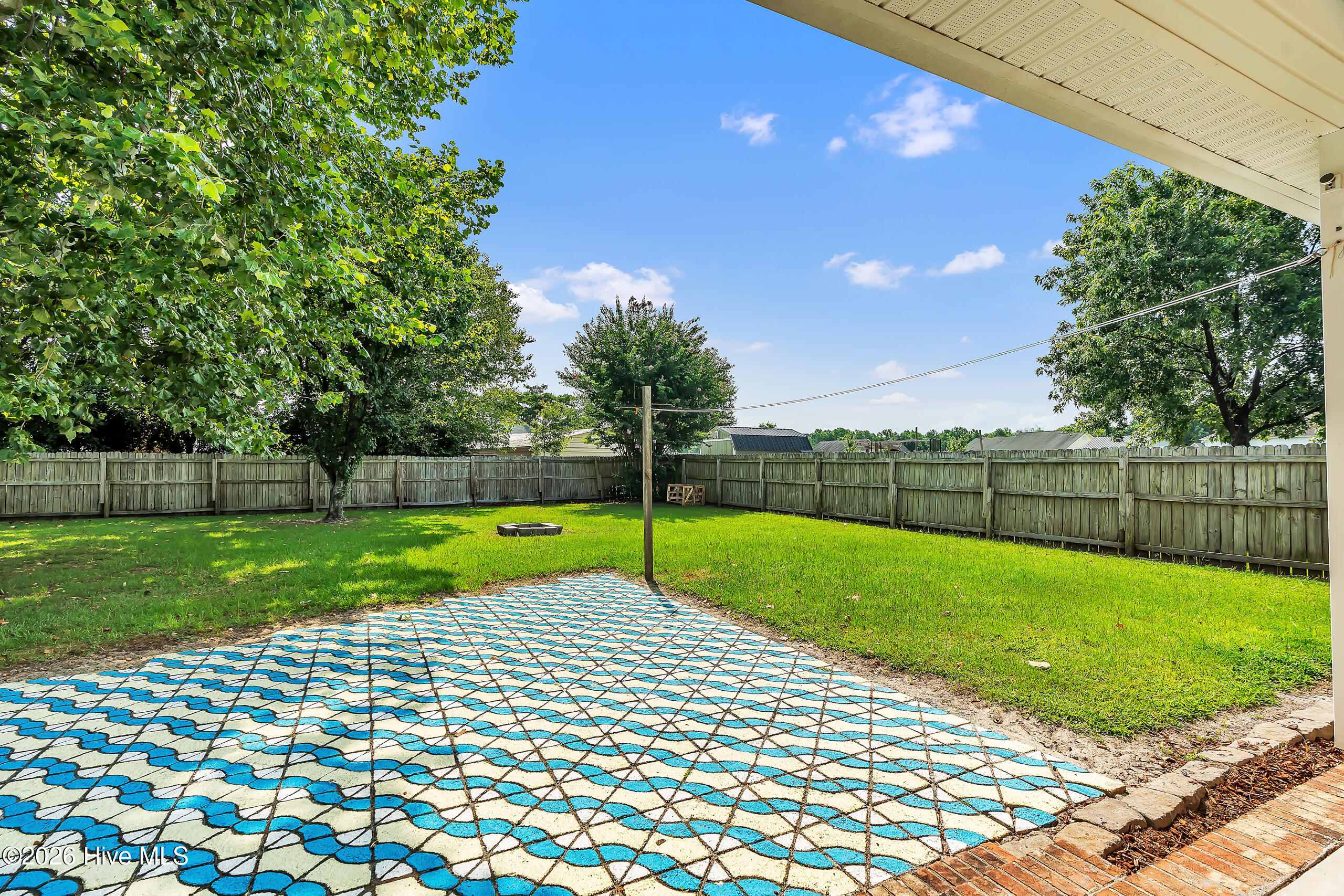 403 Arabian Lane Property Photo 41
