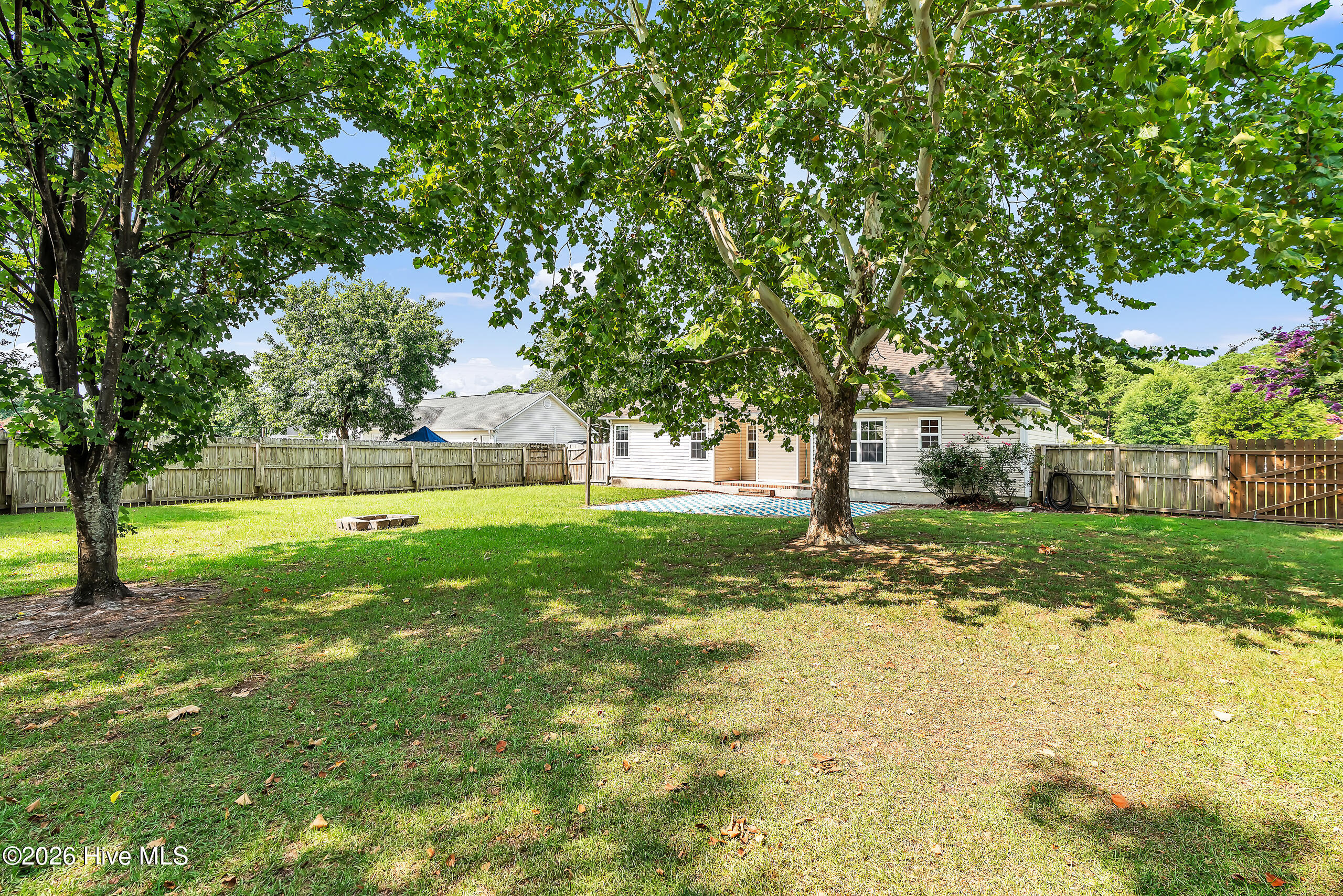403 Arabian Lane Property Photo 46