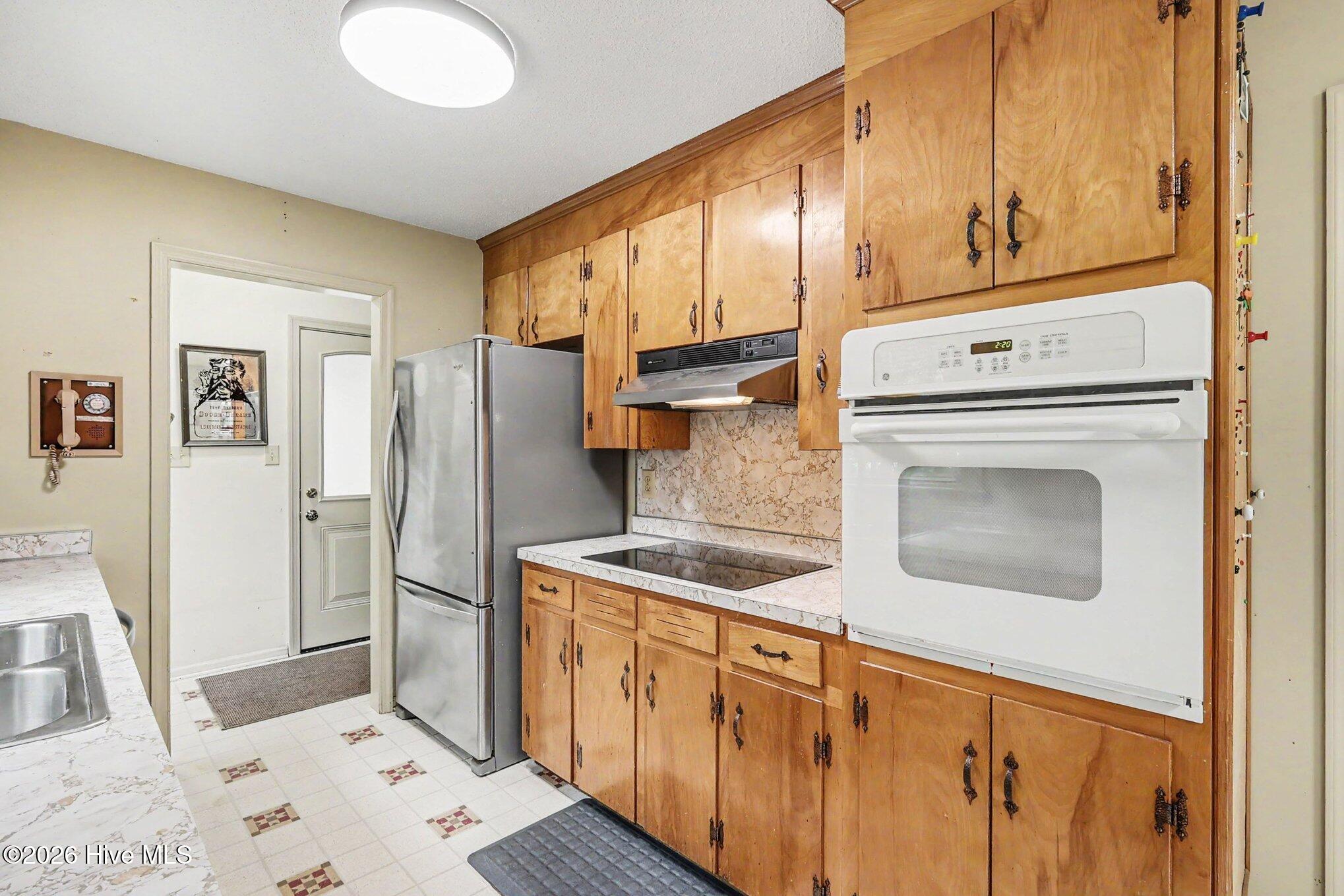 2555 Nutbush Road Property Photo 8