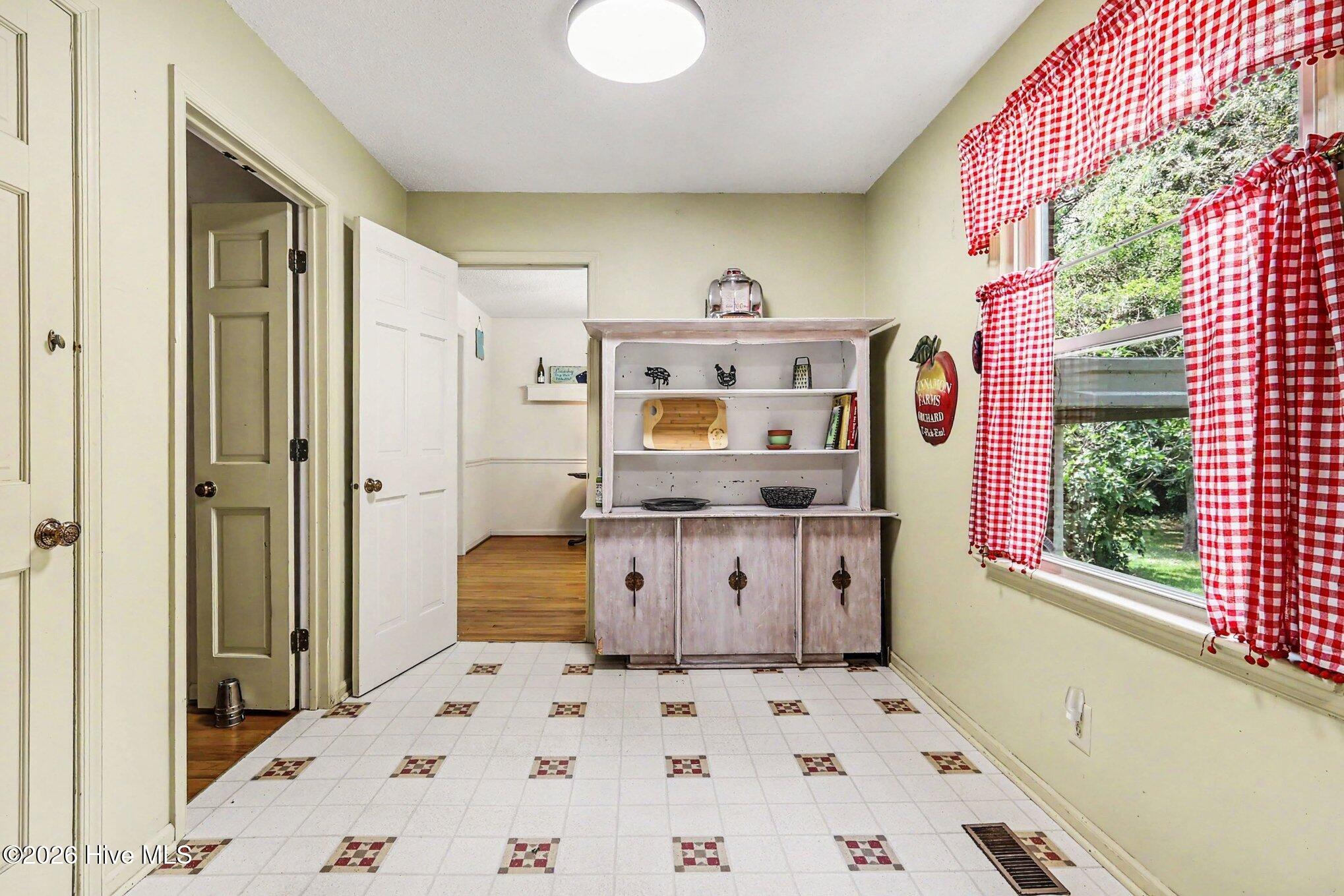2555 Nutbush Road Property Photo 20