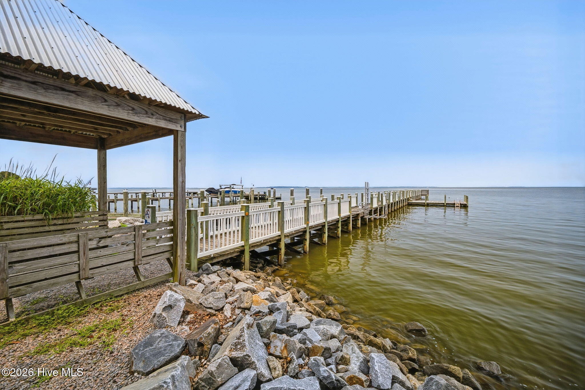 128 Mariners Way Property Photo 37