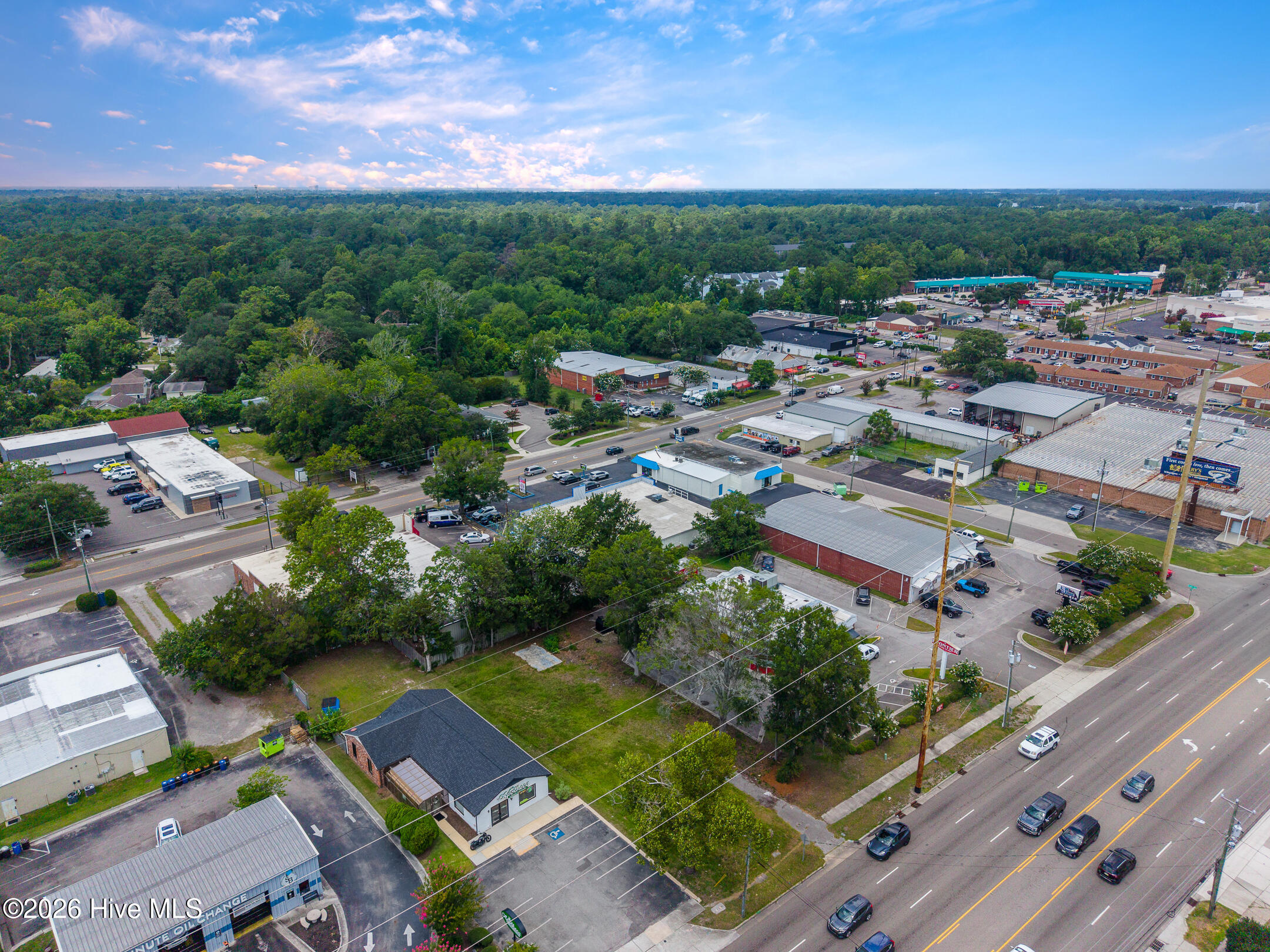 1024 S College Road Property Photo 3