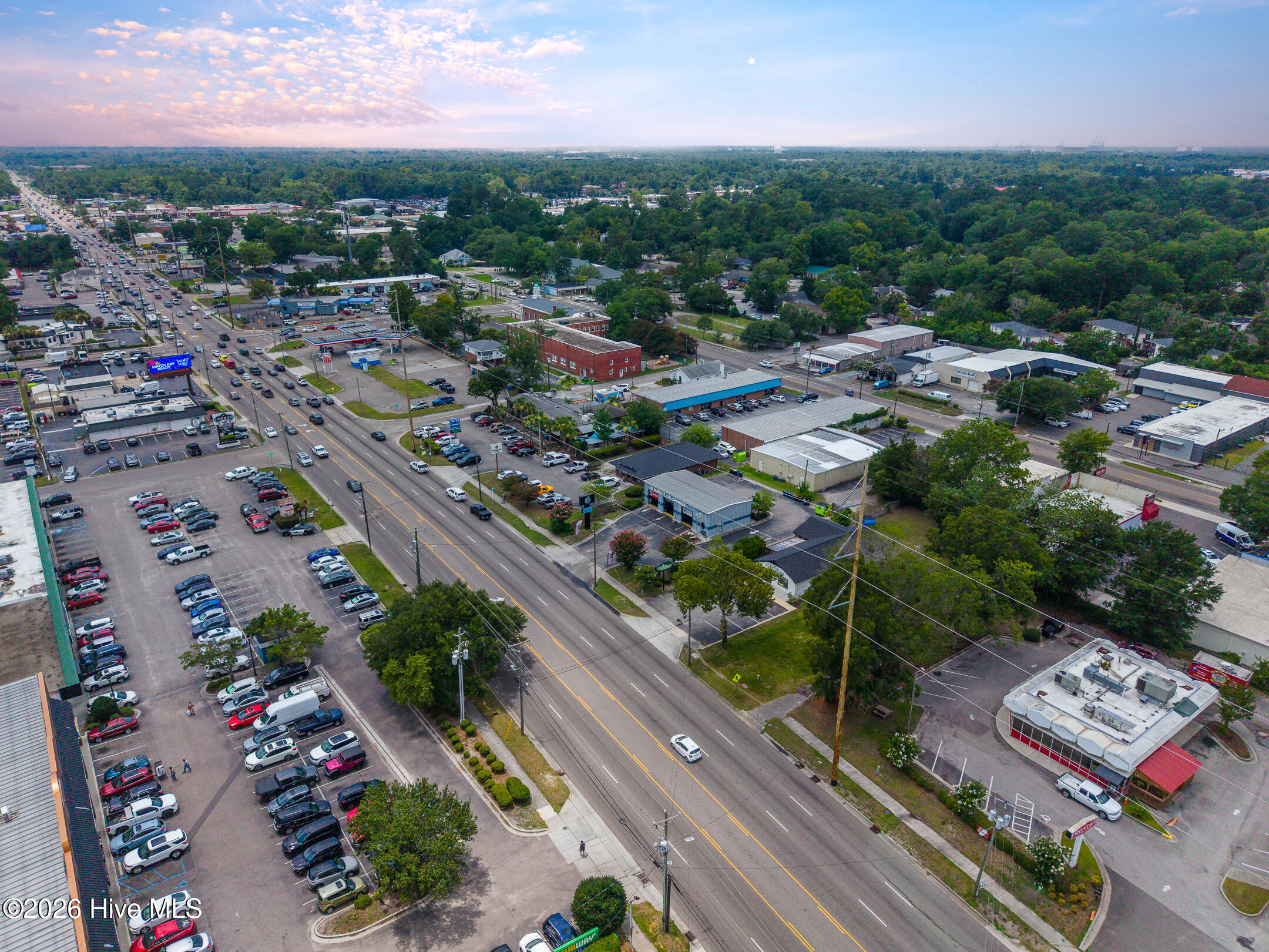 1024 S College Road Property Photo 4
