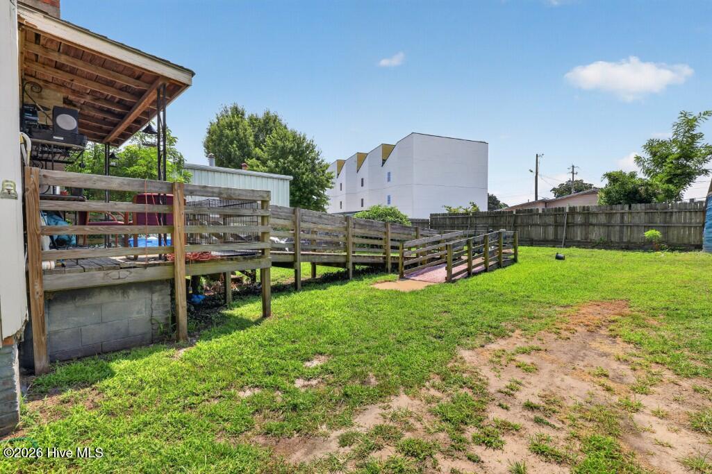 1029 Queen Street Property Photo 5