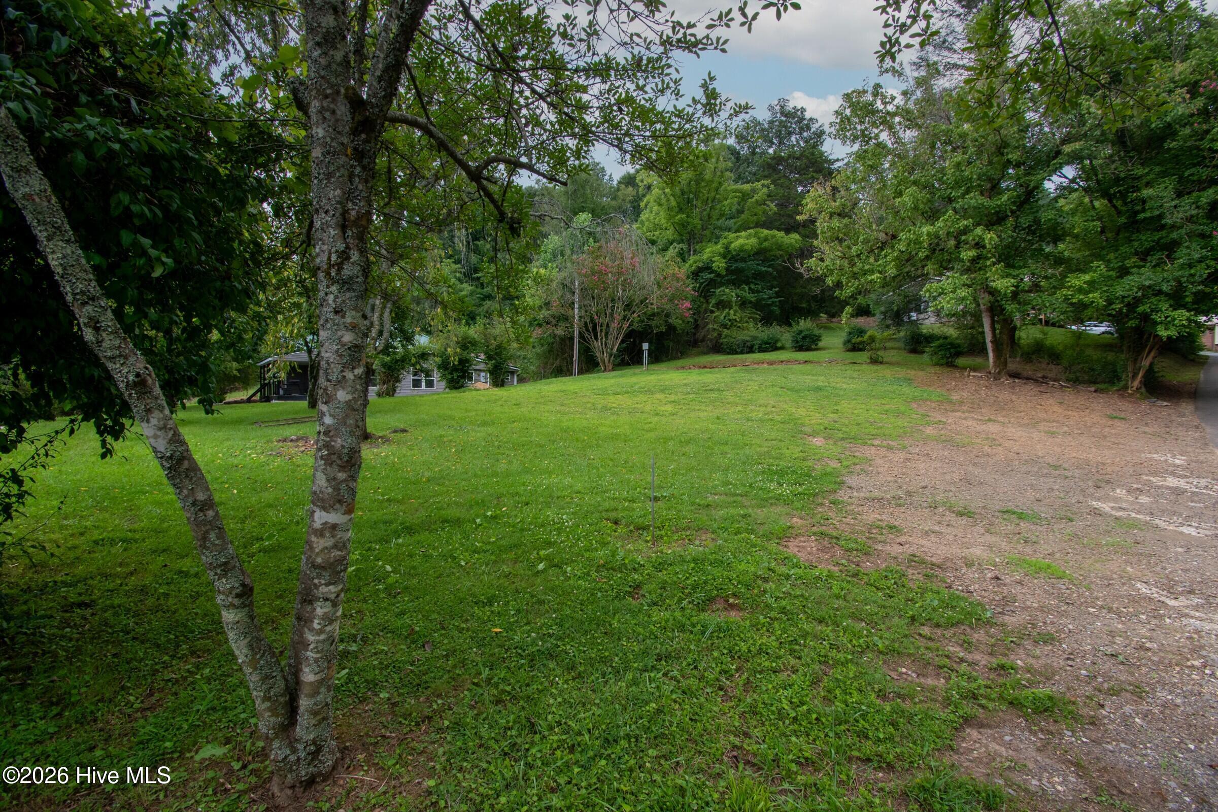 5 Hannah Lane Property Photo 4