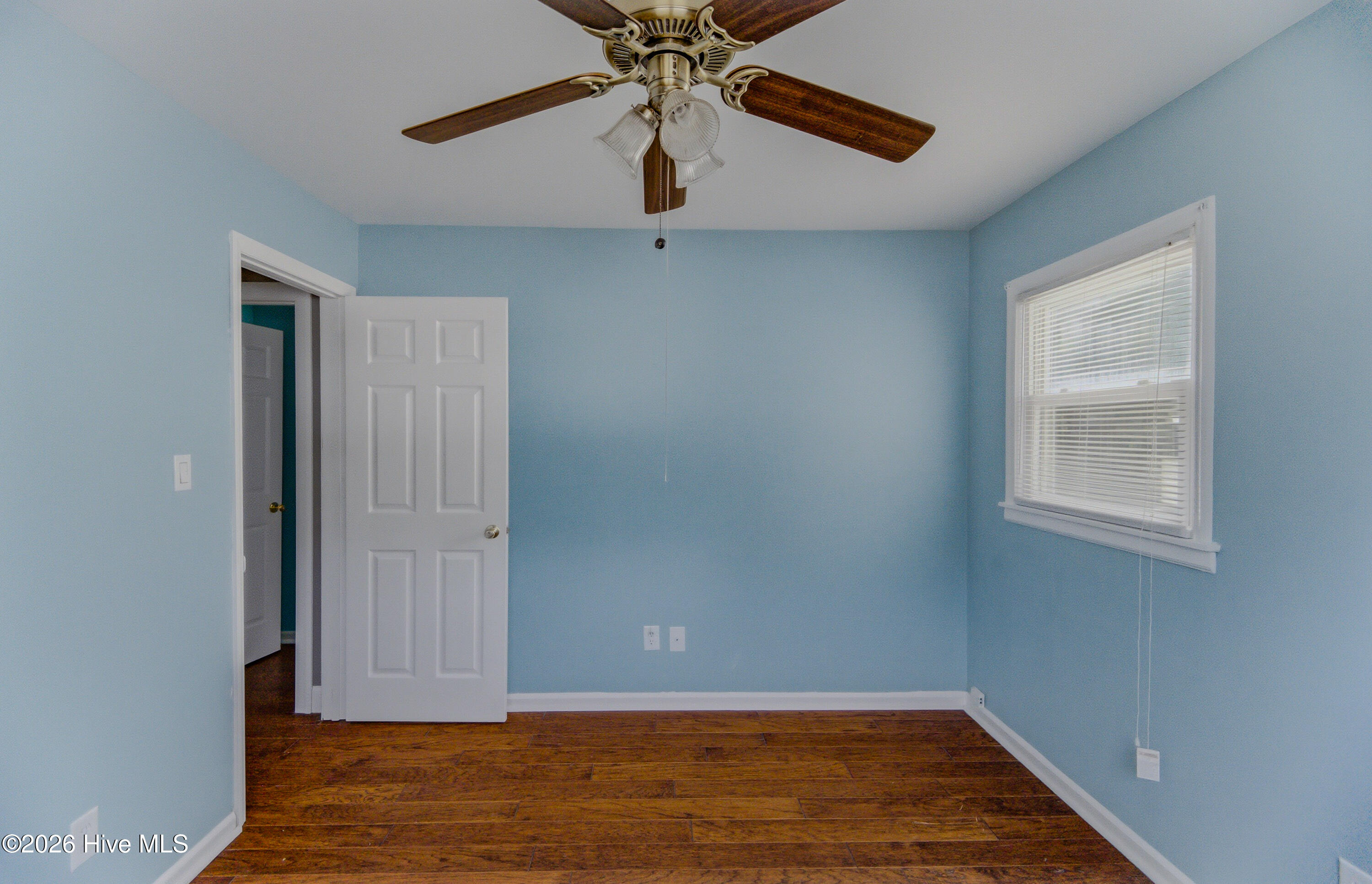 312 White Oak Street Property Photo 17