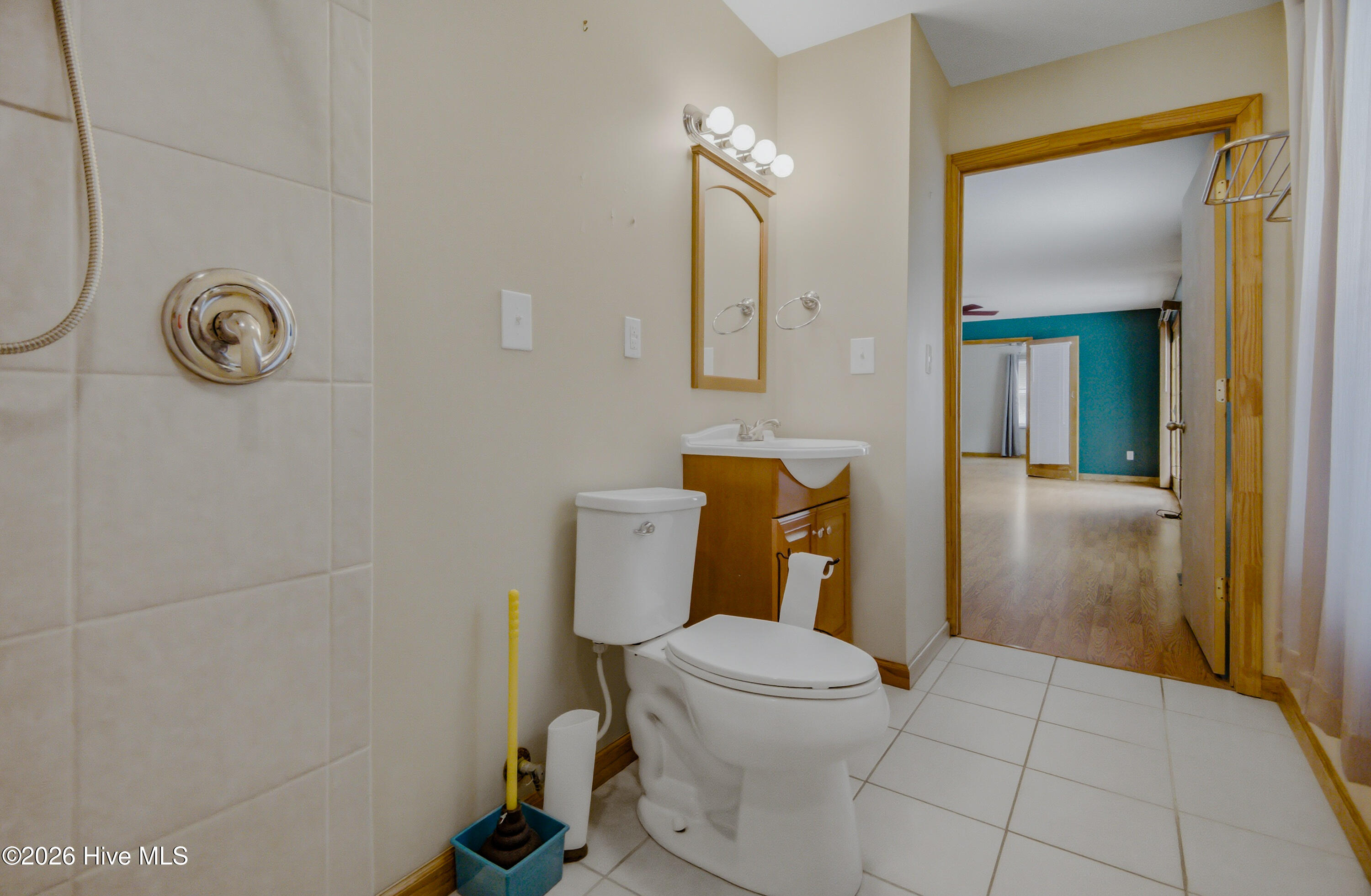 312 White Oak Street Property Photo 37