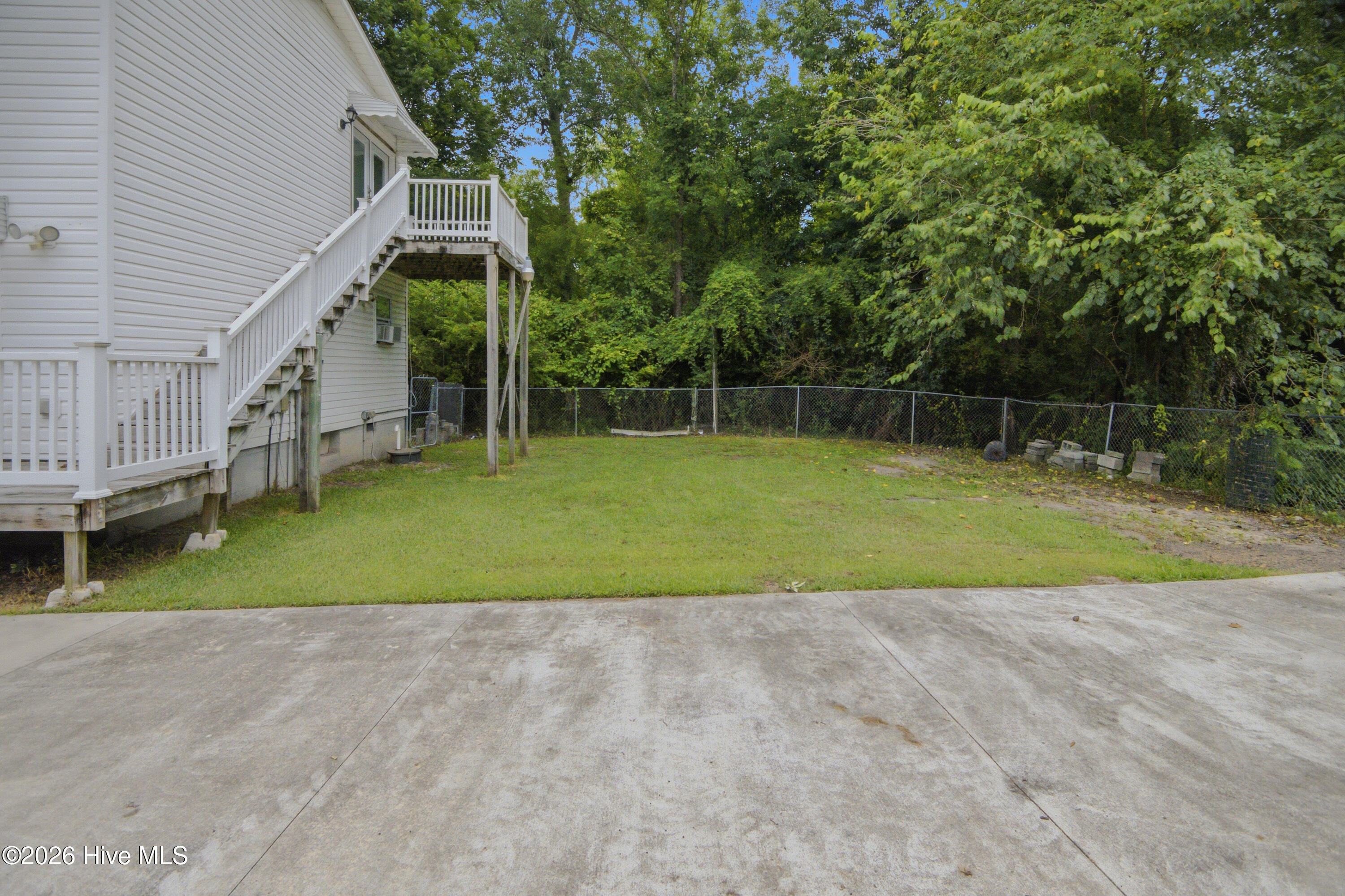 312 White Oak Street Property Photo 64