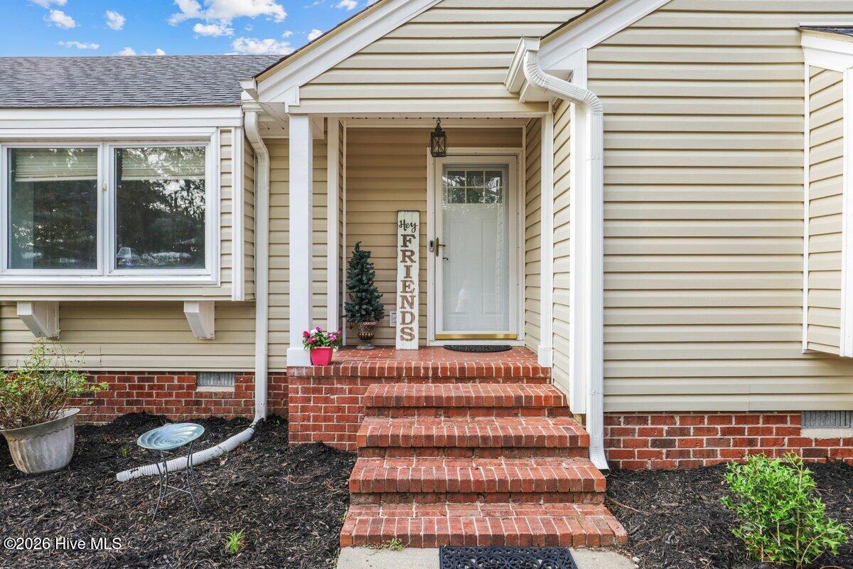 401 Yearling Drive Property Photo 5