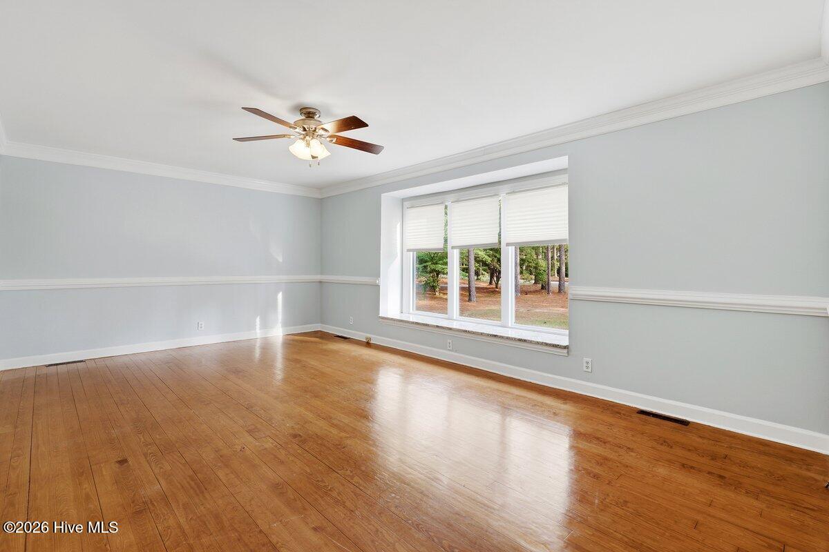 401 Yearling Drive Property Photo 8