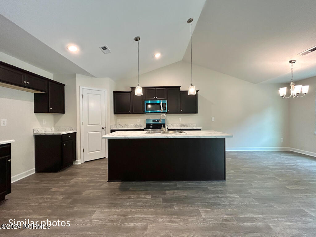 511 Large Oak Drive Property Photo 20