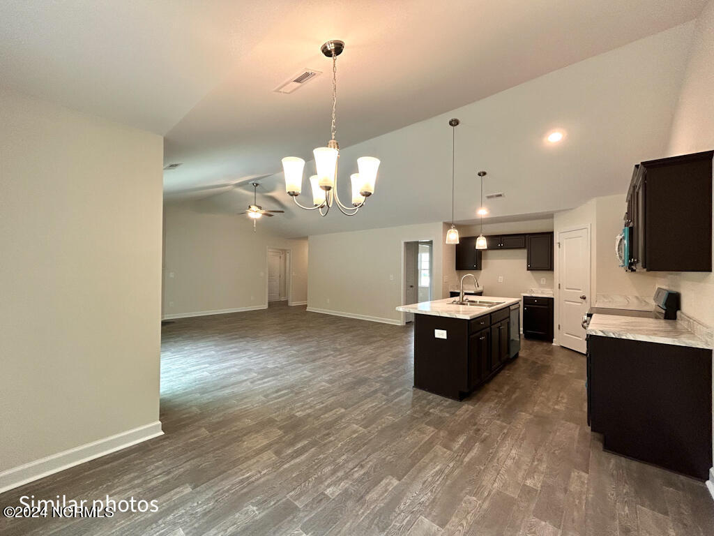 511 Large Oak Drive Property Photo 21