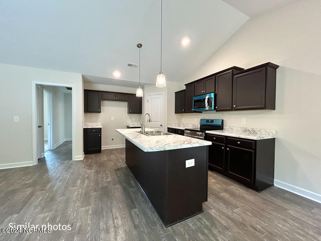 511 Large Oak Drive Property Photo 22