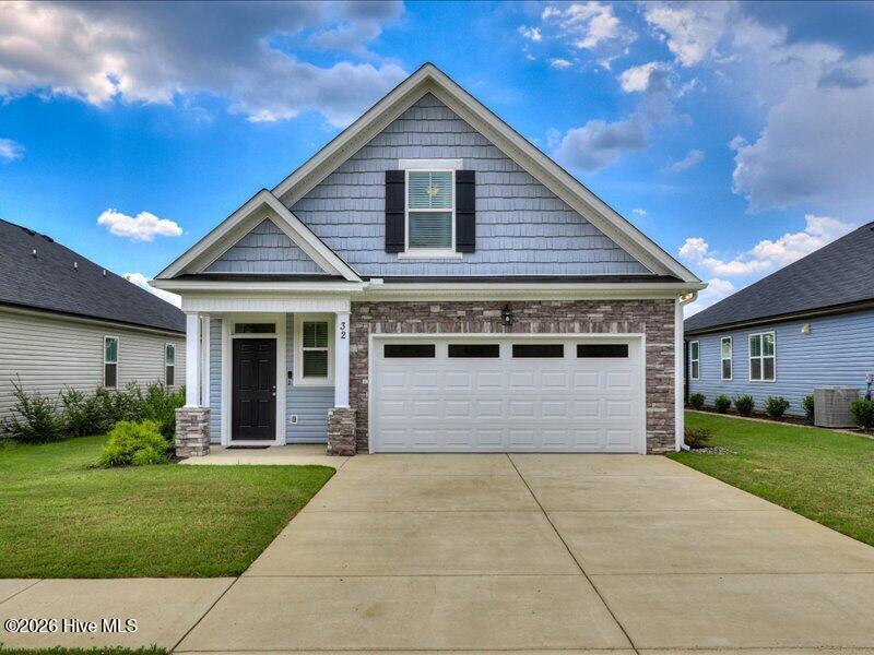 32 Coslett Drive Property Photo 3