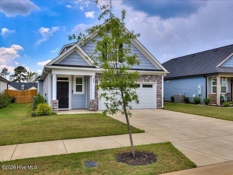 32 Coslett Drive Property Photo 5