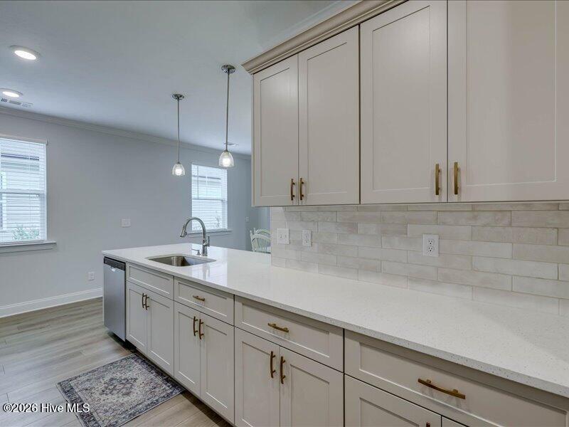 32 Coslett Drive Property Photo 21