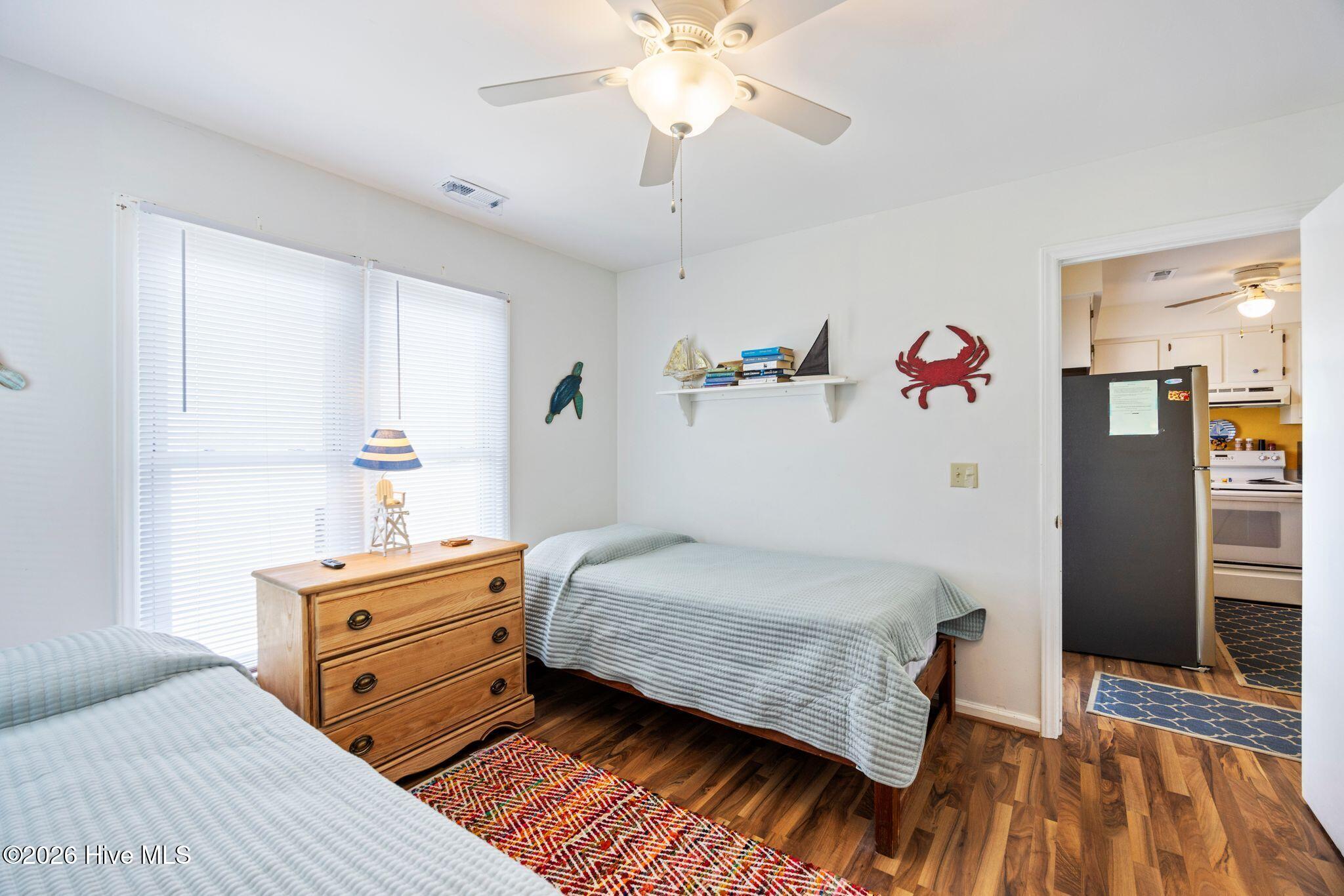 323 Brunswick Avenue W # A Property Photo 23
